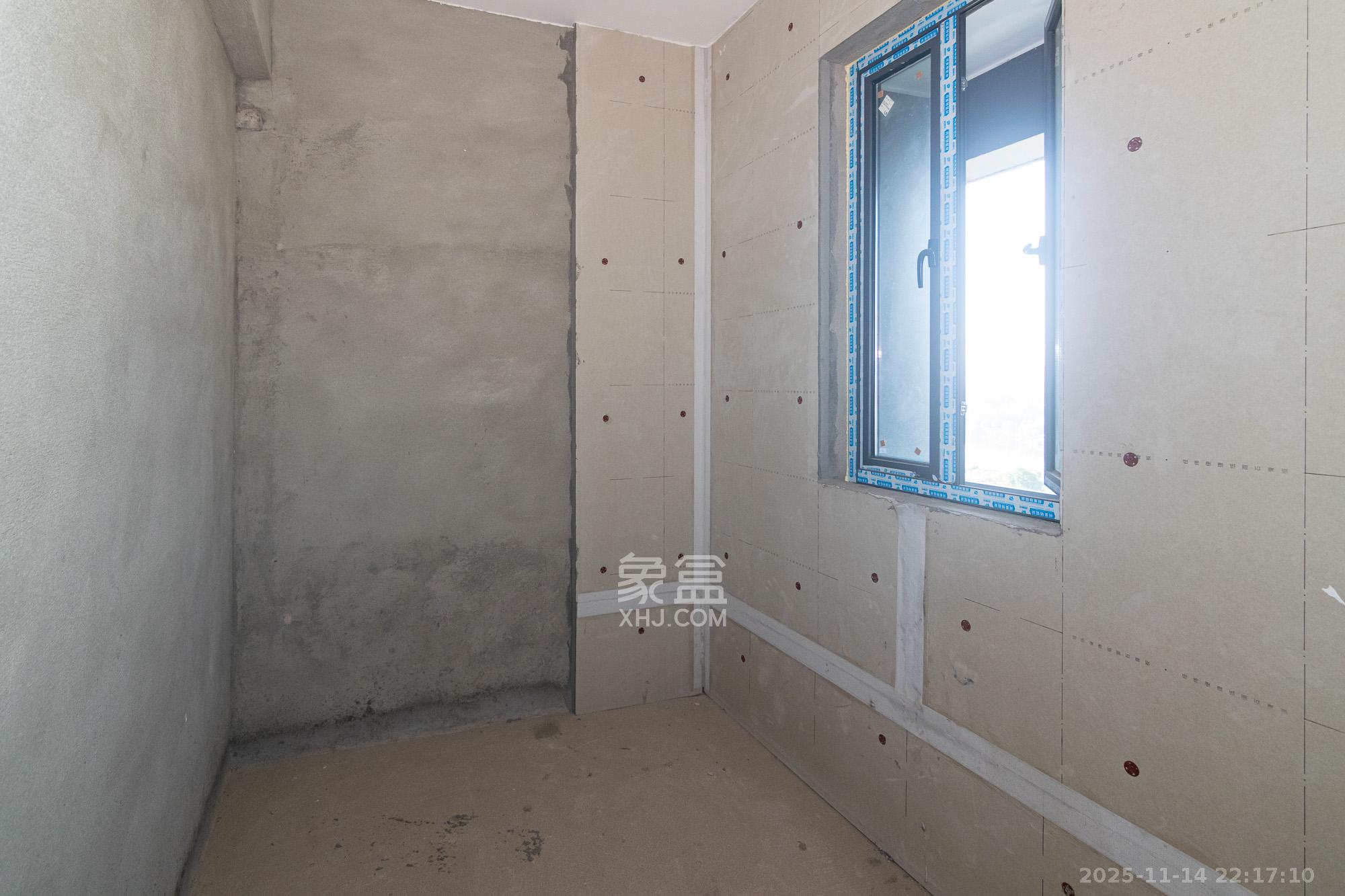 澳海云湘赋  3室2厅2卫    68.8万卧室