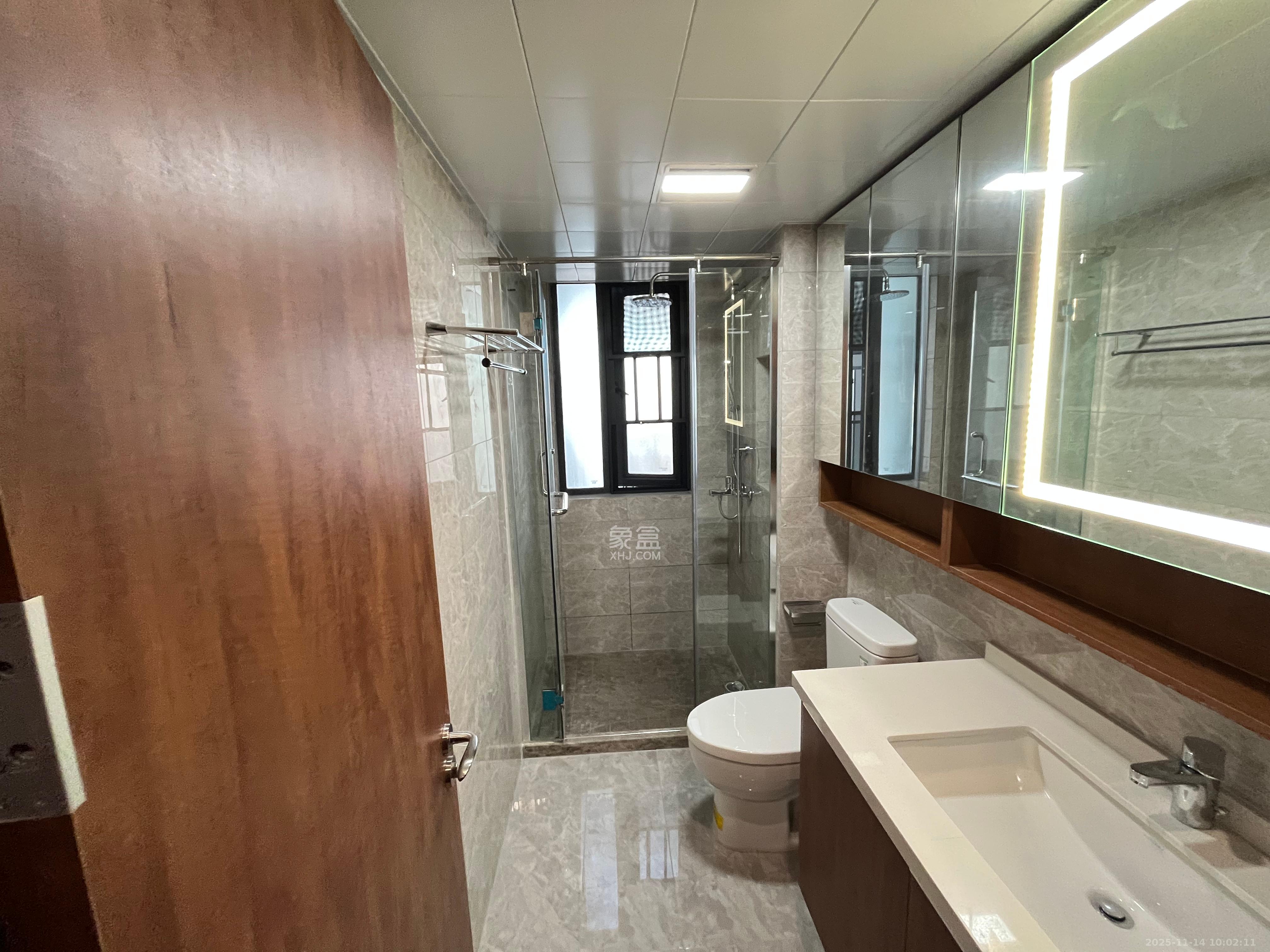 旭辉都会山  3室2厅2卫    4000.0元/月室内图