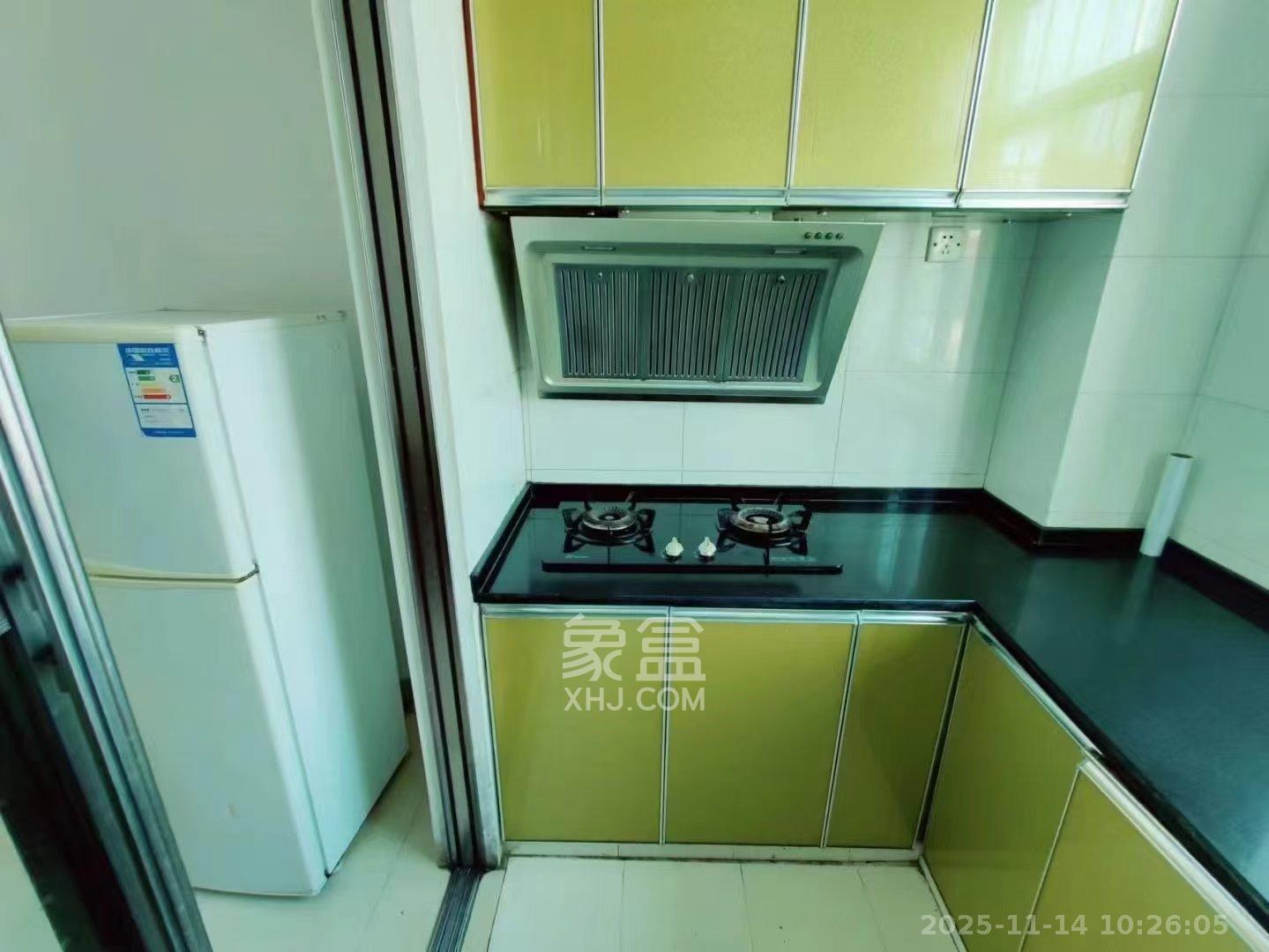 金桂小区一期 3室2厅2卫 1750.0元/月 金桂小区一期 3室2厅2卫 1750.0元/月室内图