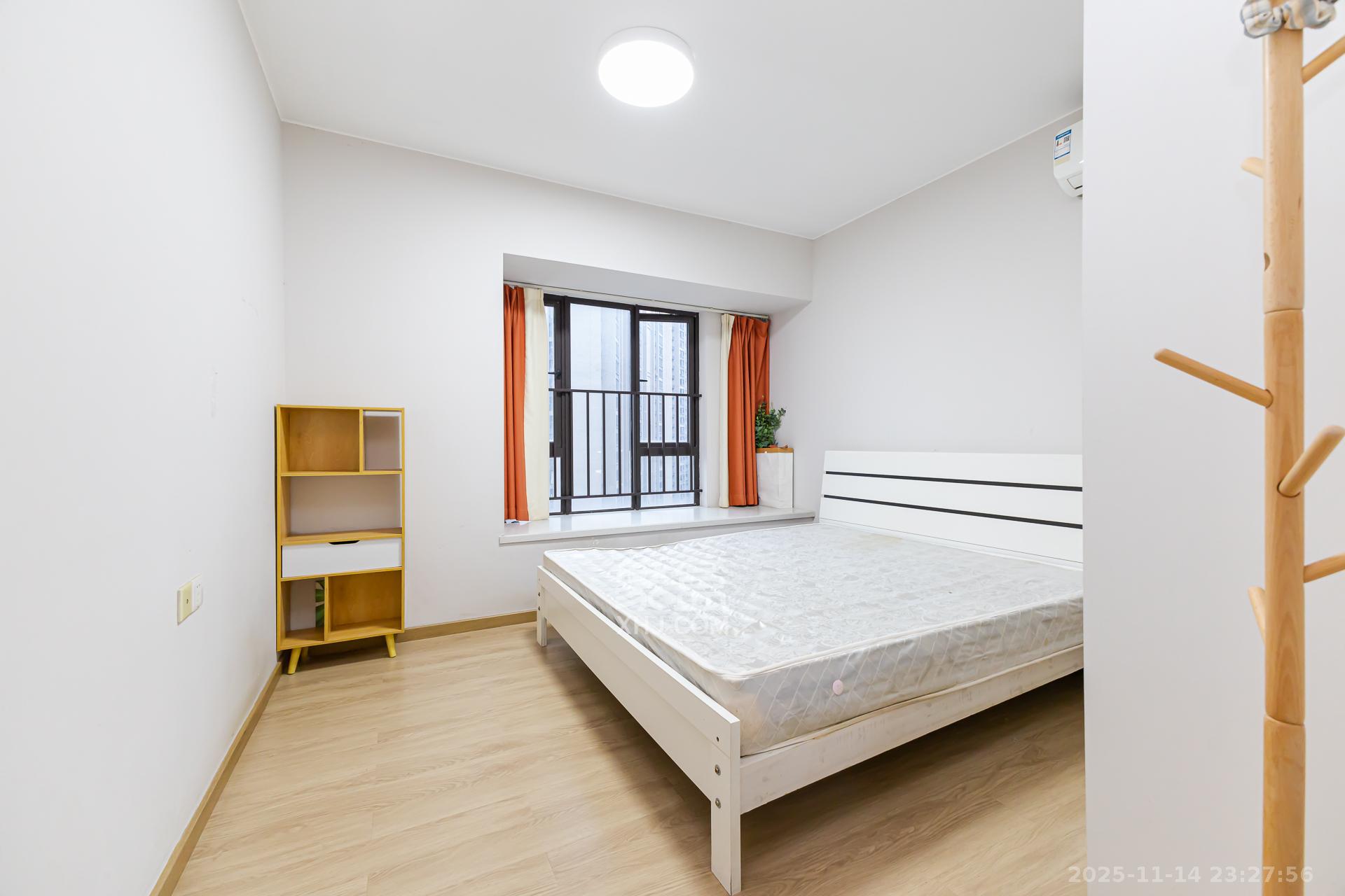 时代倾城二期 2室2厅1卫 58.0万 时代倾城二期 2室2厅1卫 58.0万卧室