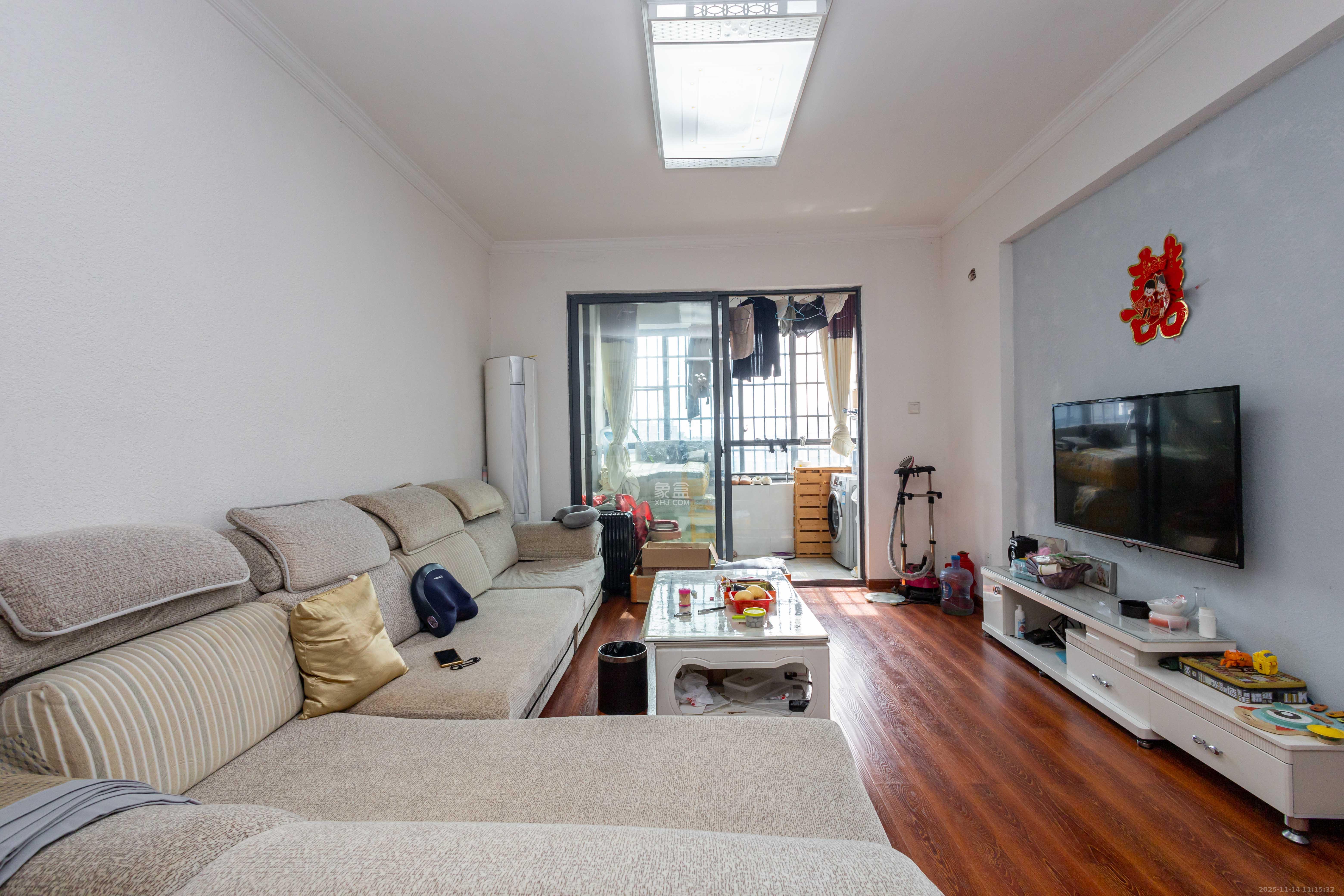 辉宏橄榄城  3室2厅1卫    48.0万客厅