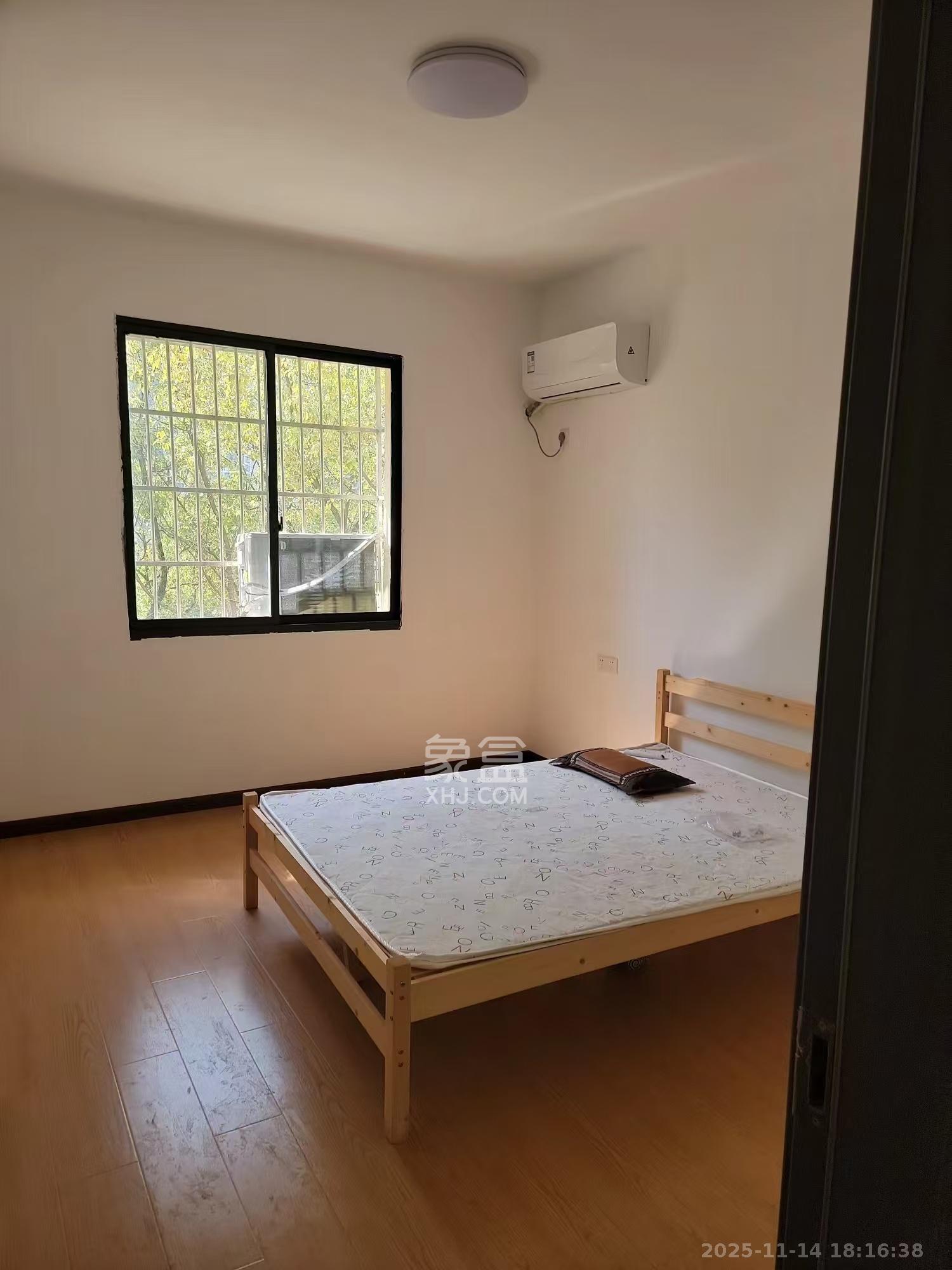 正圆小区（树木岭）  3室1厅1卫    1600.0元/月室内图