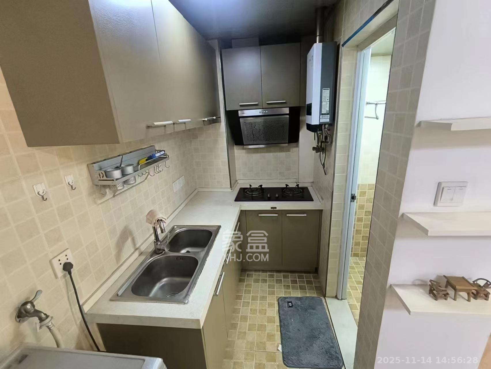 铂宫 1室1厅1卫 1900.0元/月 铂宫 1室1厅1卫 1900.0元/月室内图