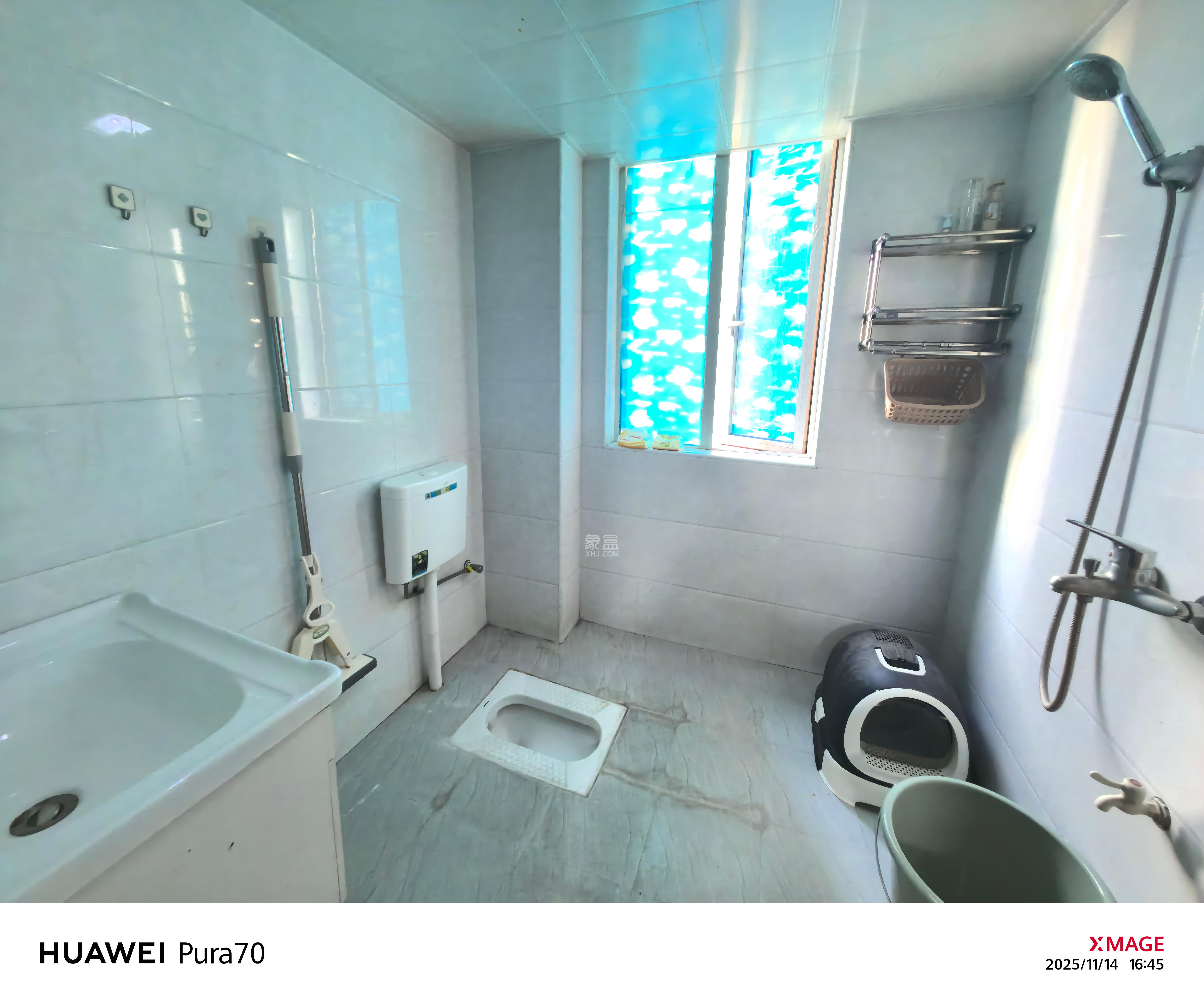 恒广国际景园一二区 1室2厅1卫 1900.0元/月 恒广国际景园一二区 1室2厅1卫 1900.0元/月室内图