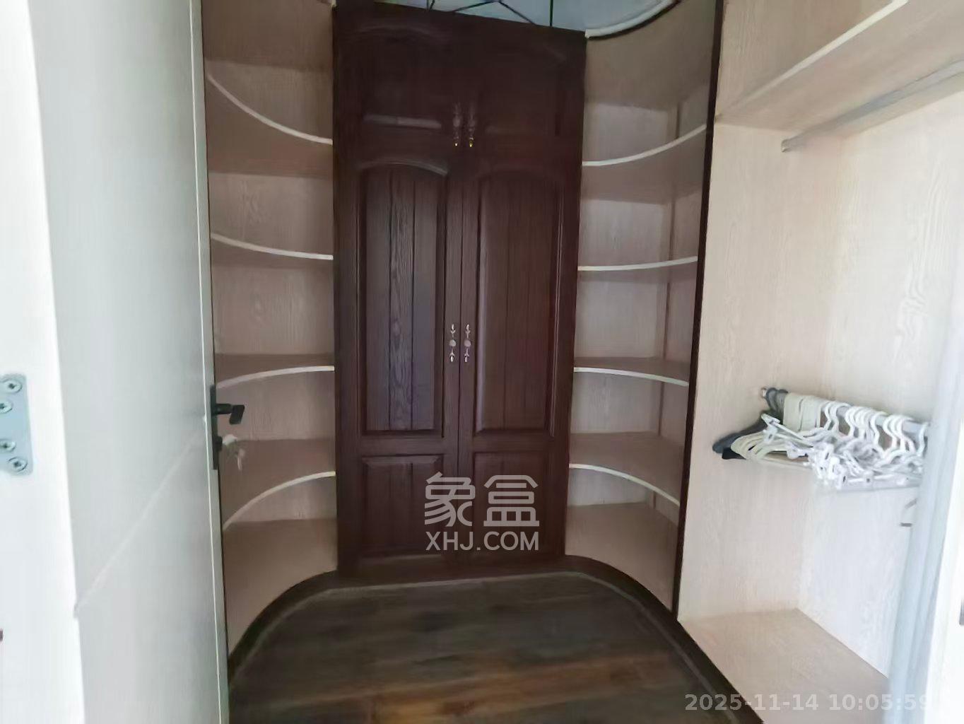 美洲故事高层  6室2厅2卫    5500.0元/月室内图