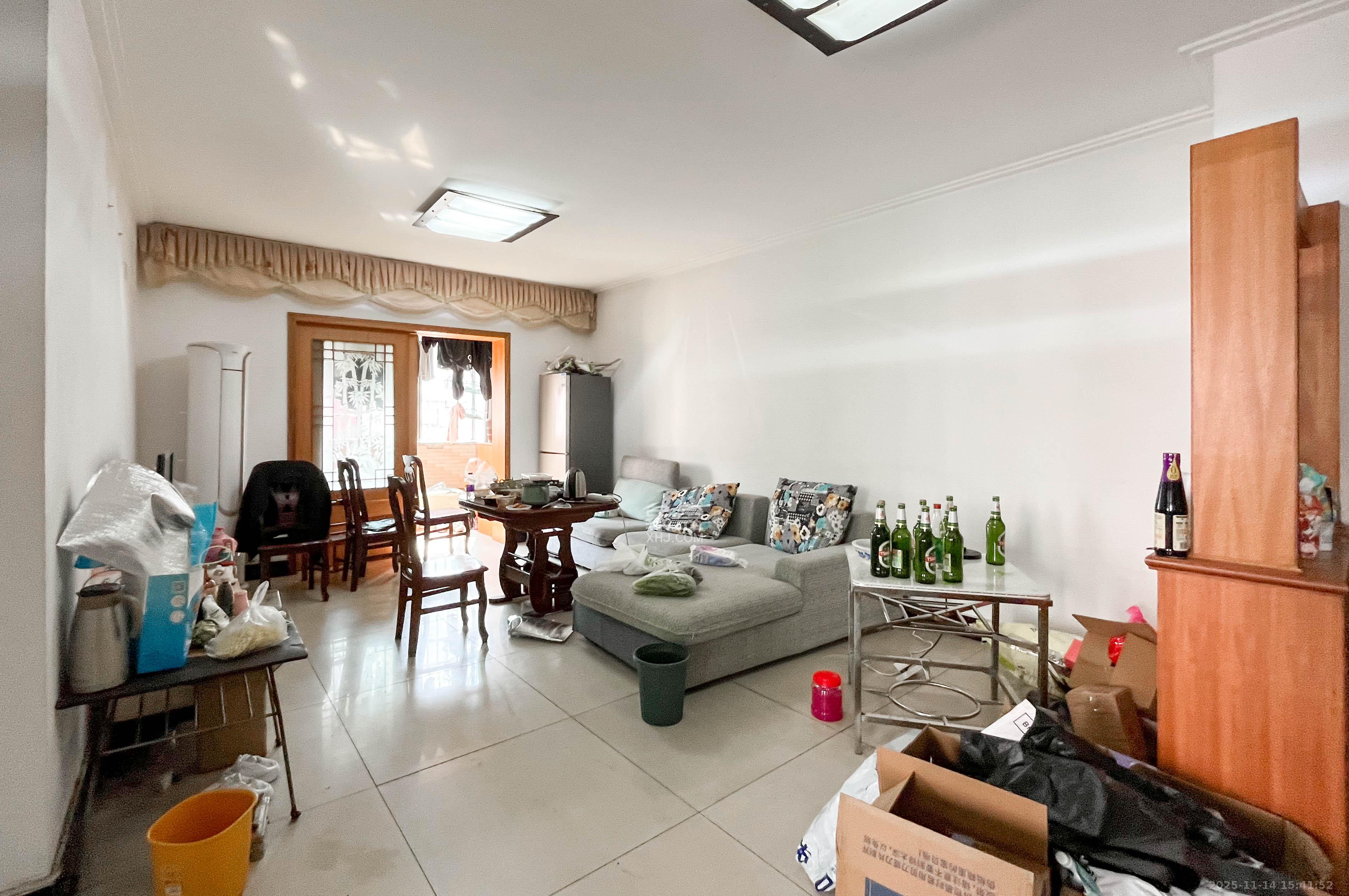 金盛园 3室2厅1卫 59.0万 金盛园 3室2厅1卫 59.0万客厅