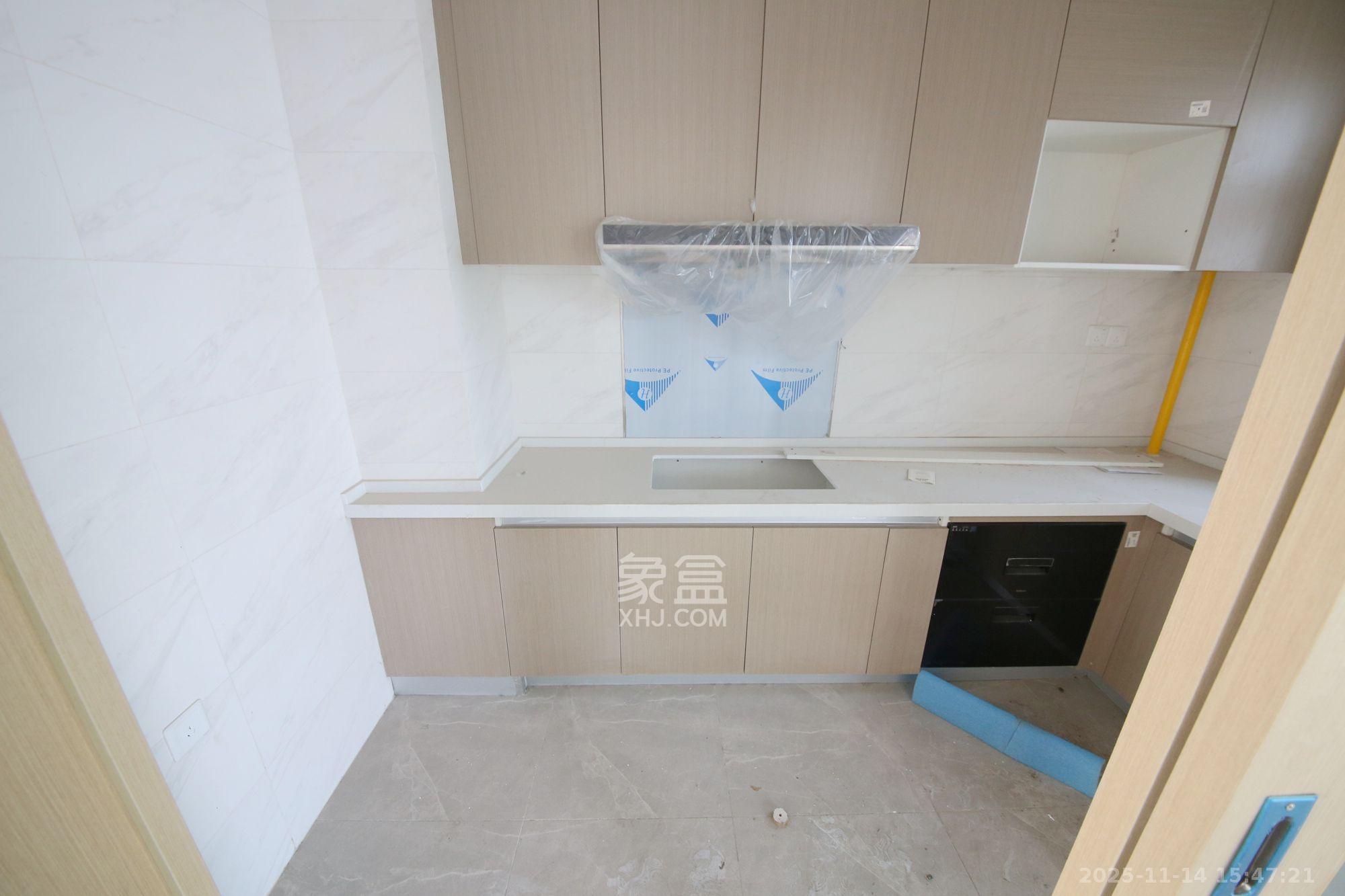 富力芙蓉新天地  4室2厅1卫    3500.0元/月室内图