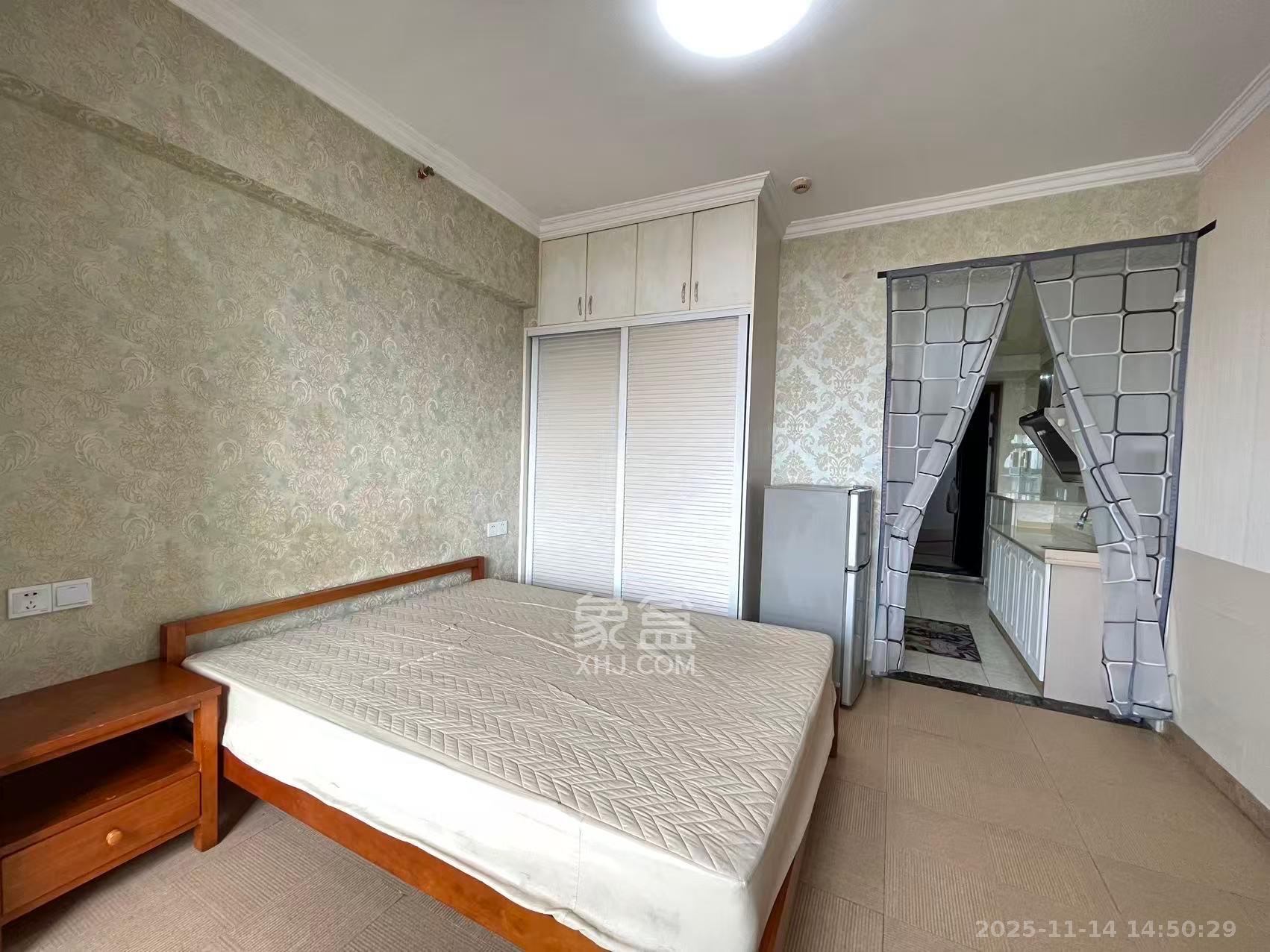 达美D6区  1室1厅1卫    1400.0元/月室内图