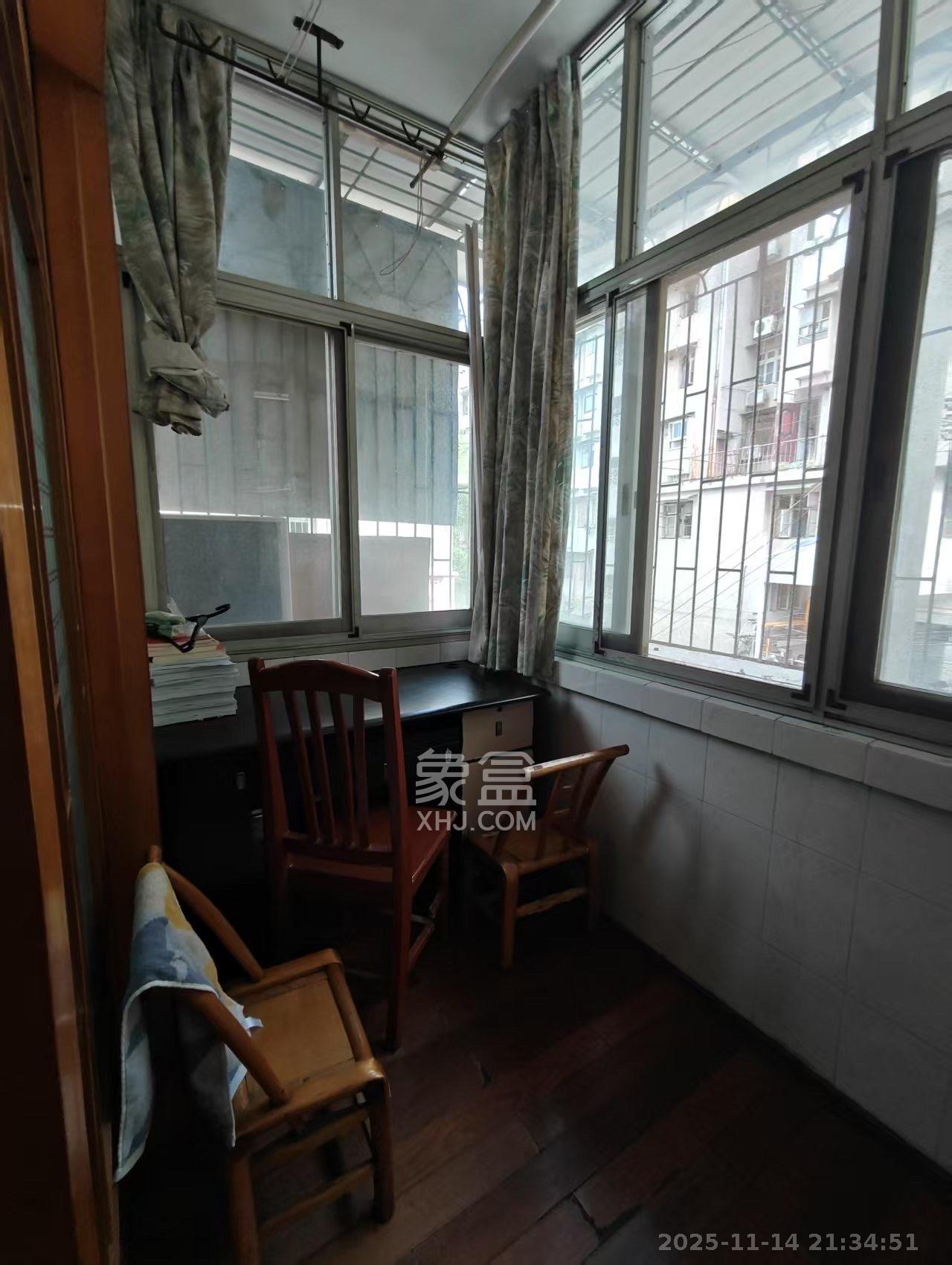 人民新村 2室1厅1卫 2000.0元/月 人民新村 2室1厅1卫 2000.0元/月室内图