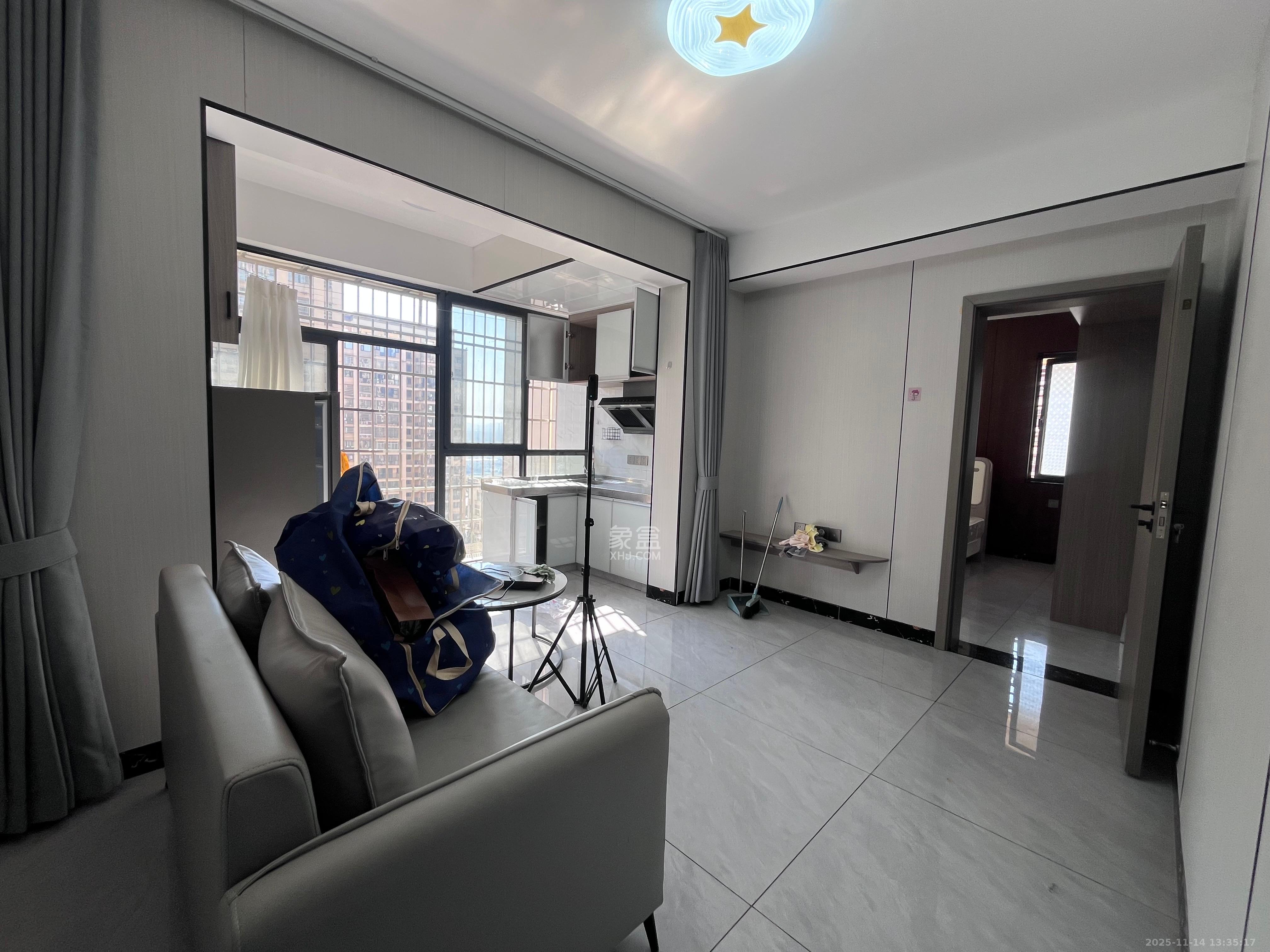 和康园小区  1室1厅1卫    1400.0元/月室内图