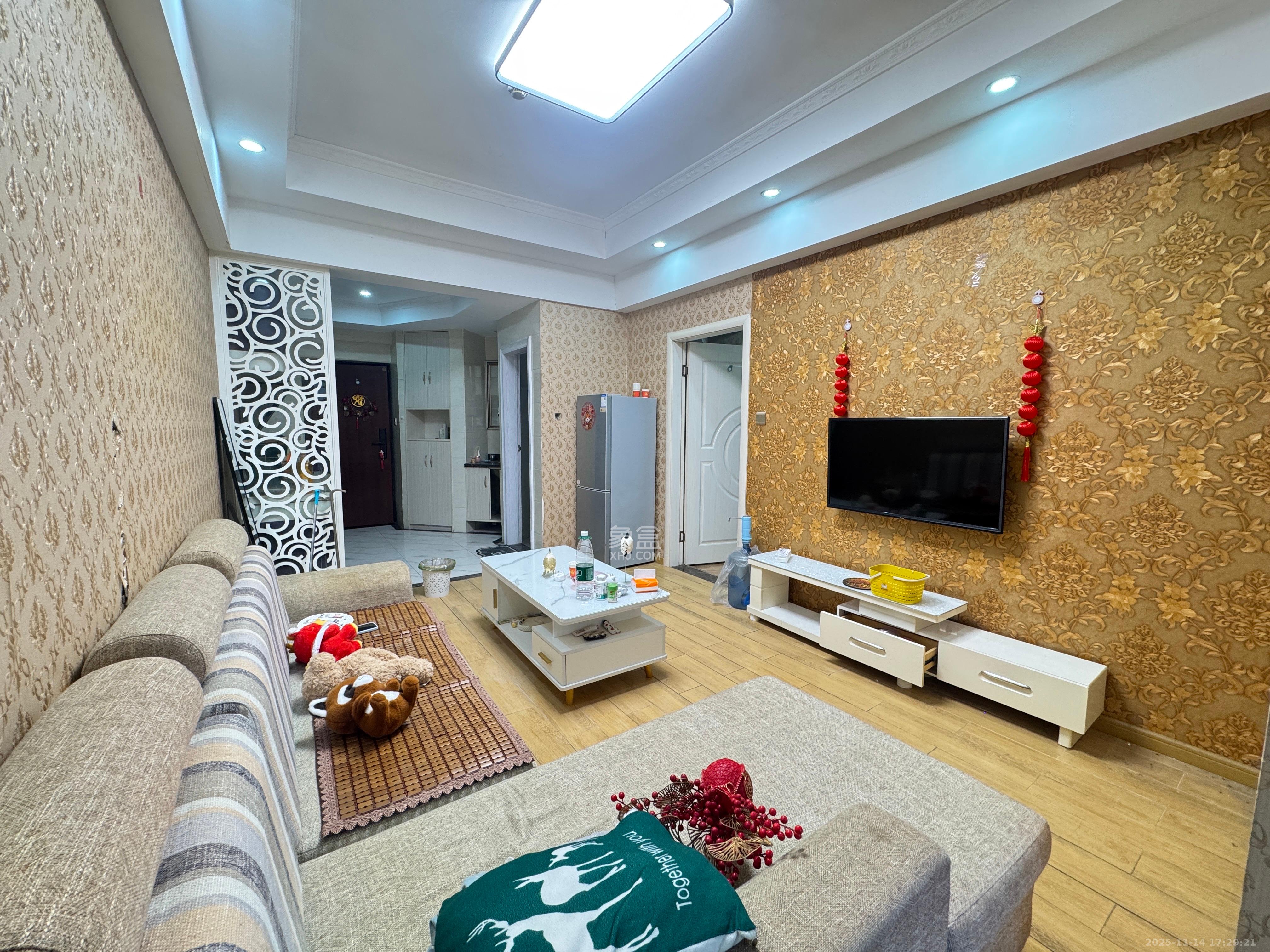 达美D6区  1室1厅1卫    1900.0元/月室内图