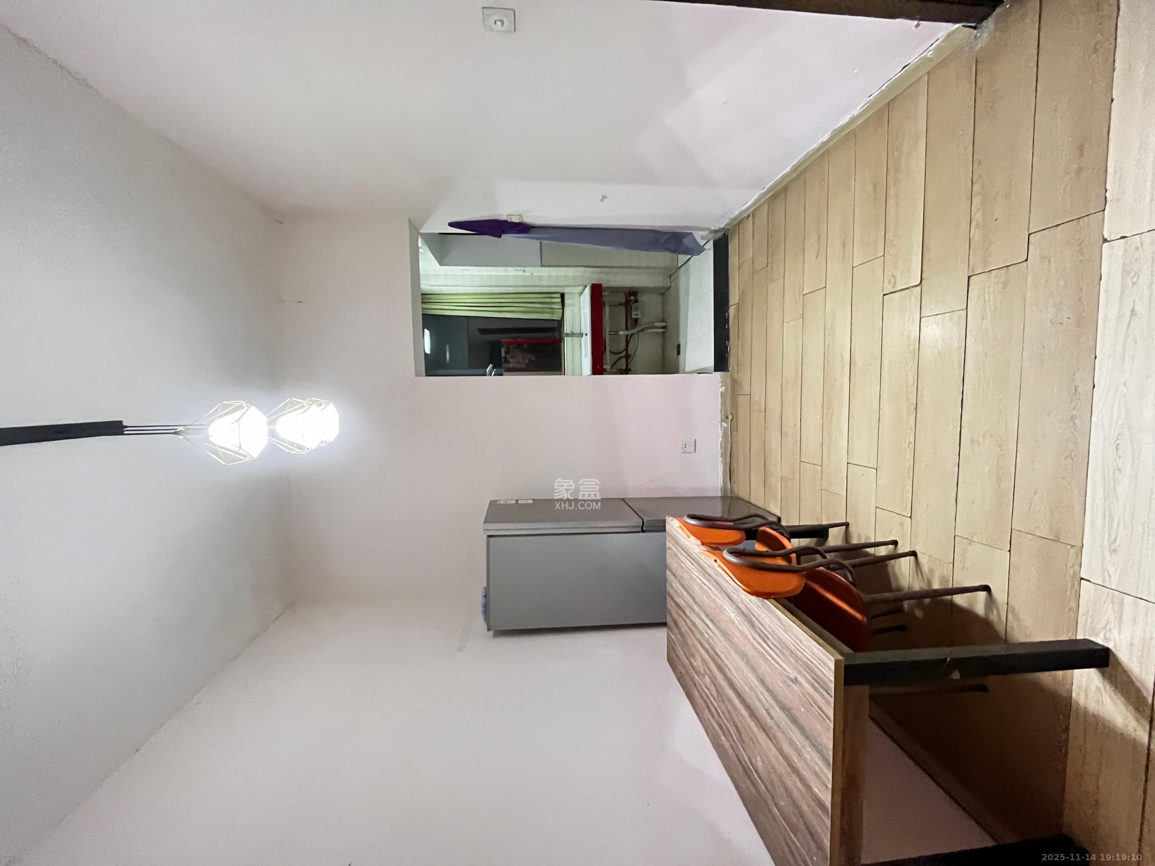 翡翠华庭 2室1厅1卫 1600.0元/月 翡翠华庭 2室1厅1卫 1600.0元/月室内图