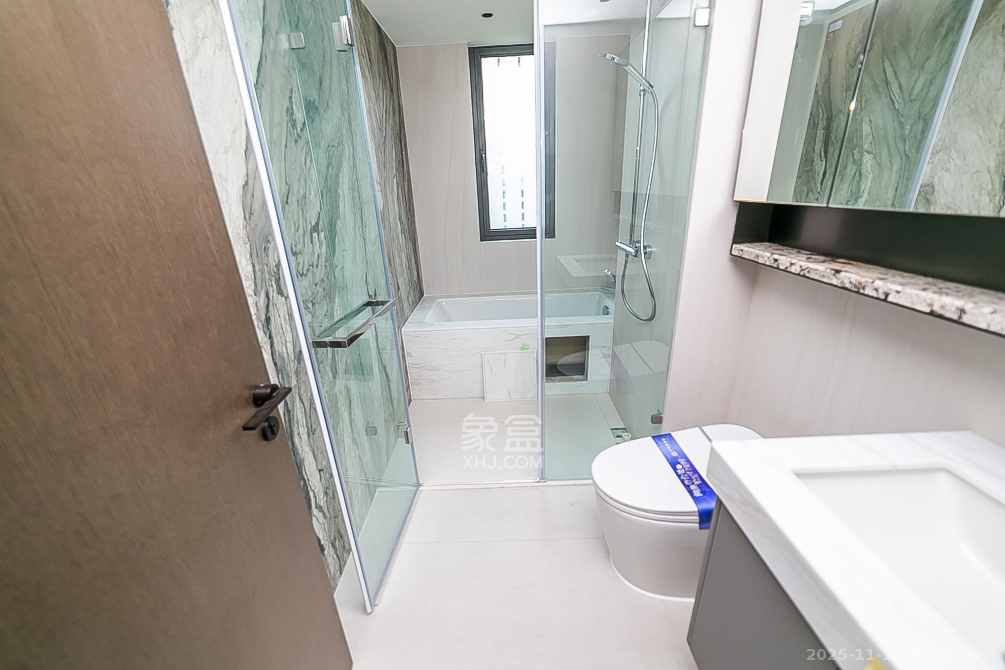 中海阅湘台  1室0厅0卫    368.0万卫生间