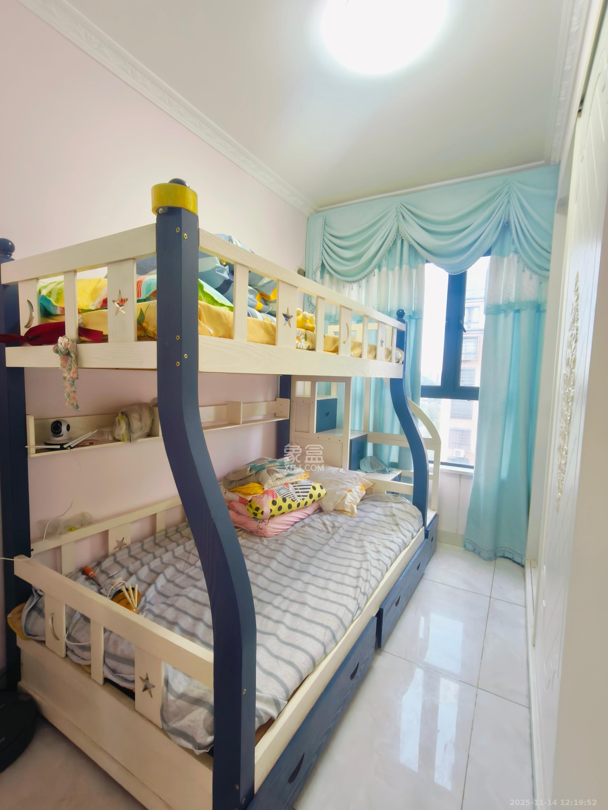 山水印象(愿景想山) 3室2厅1卫 1400.0元/月 山水印象(愿景想山) 3室2厅1卫 1400.0元/月室内图