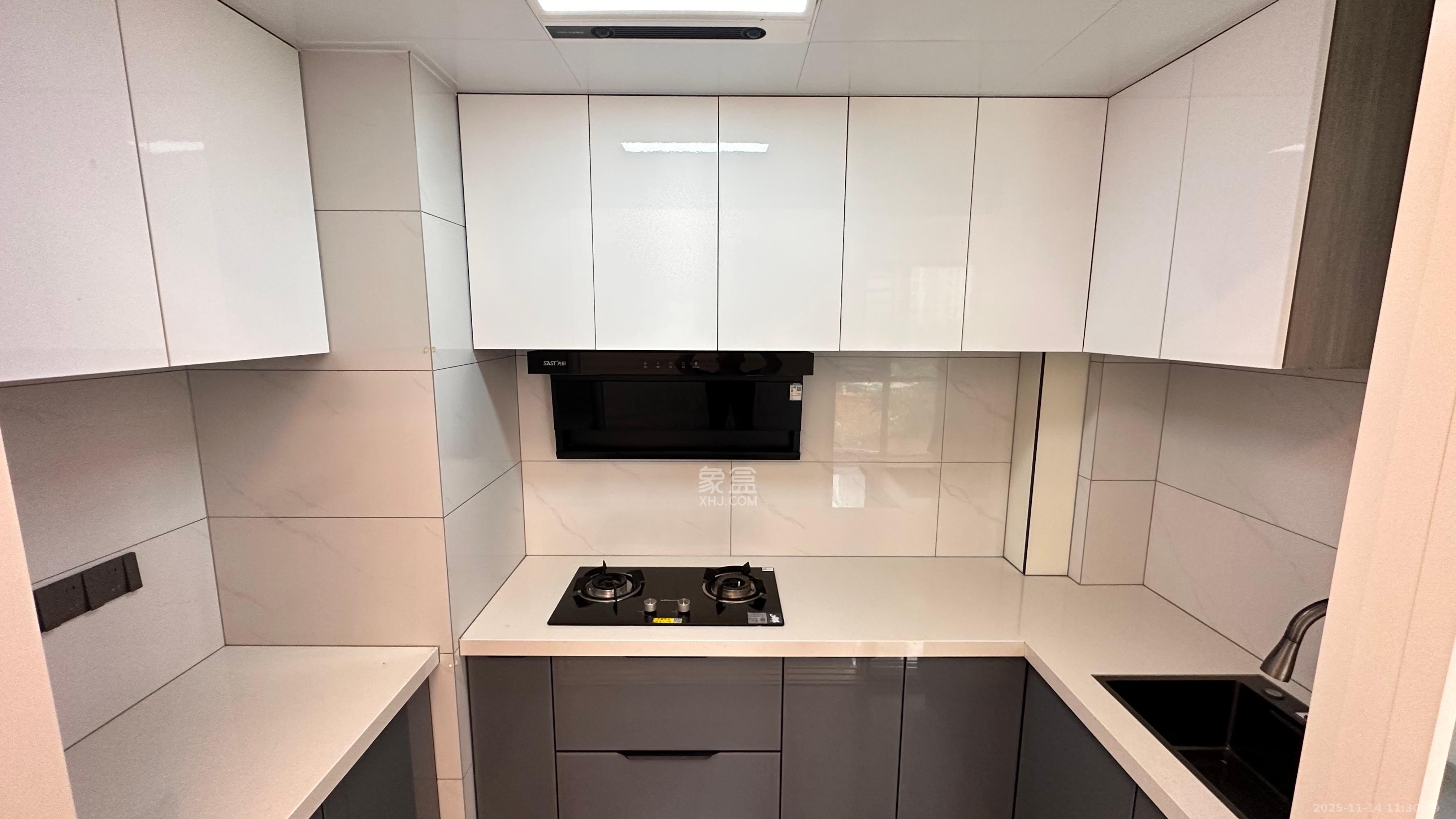 明发阅江悦府  3室2厅1卫    2300.0元/月室内图