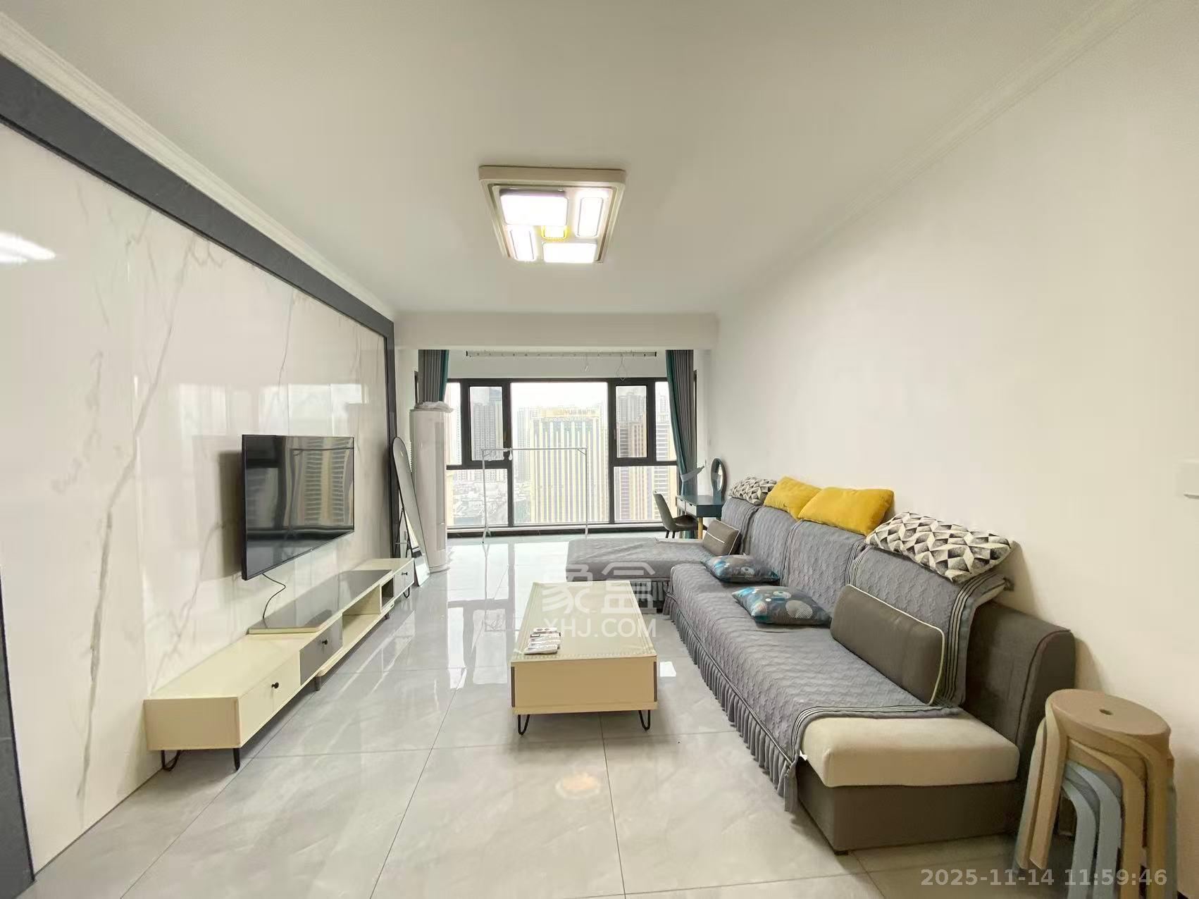 长房东旭国际  3室2厅2卫    3500.0元/月