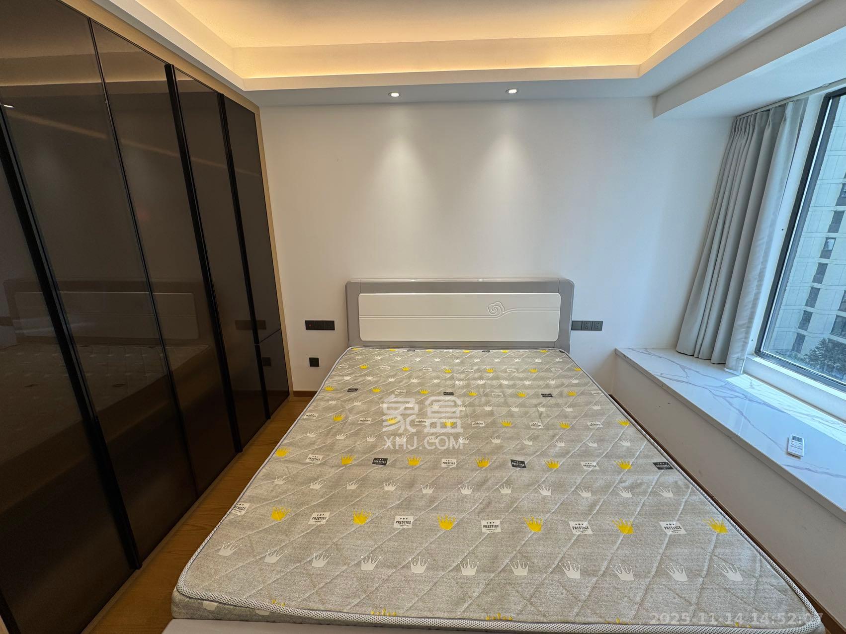 旭辉雨花郡  3室2厅2卫    3600.0元/月室内图