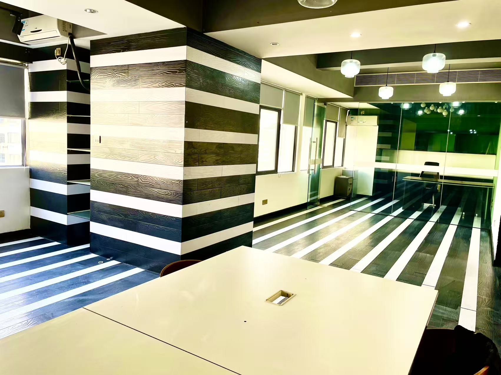 帝国大厦  1室1厅1卫    4000.0元/月室内图