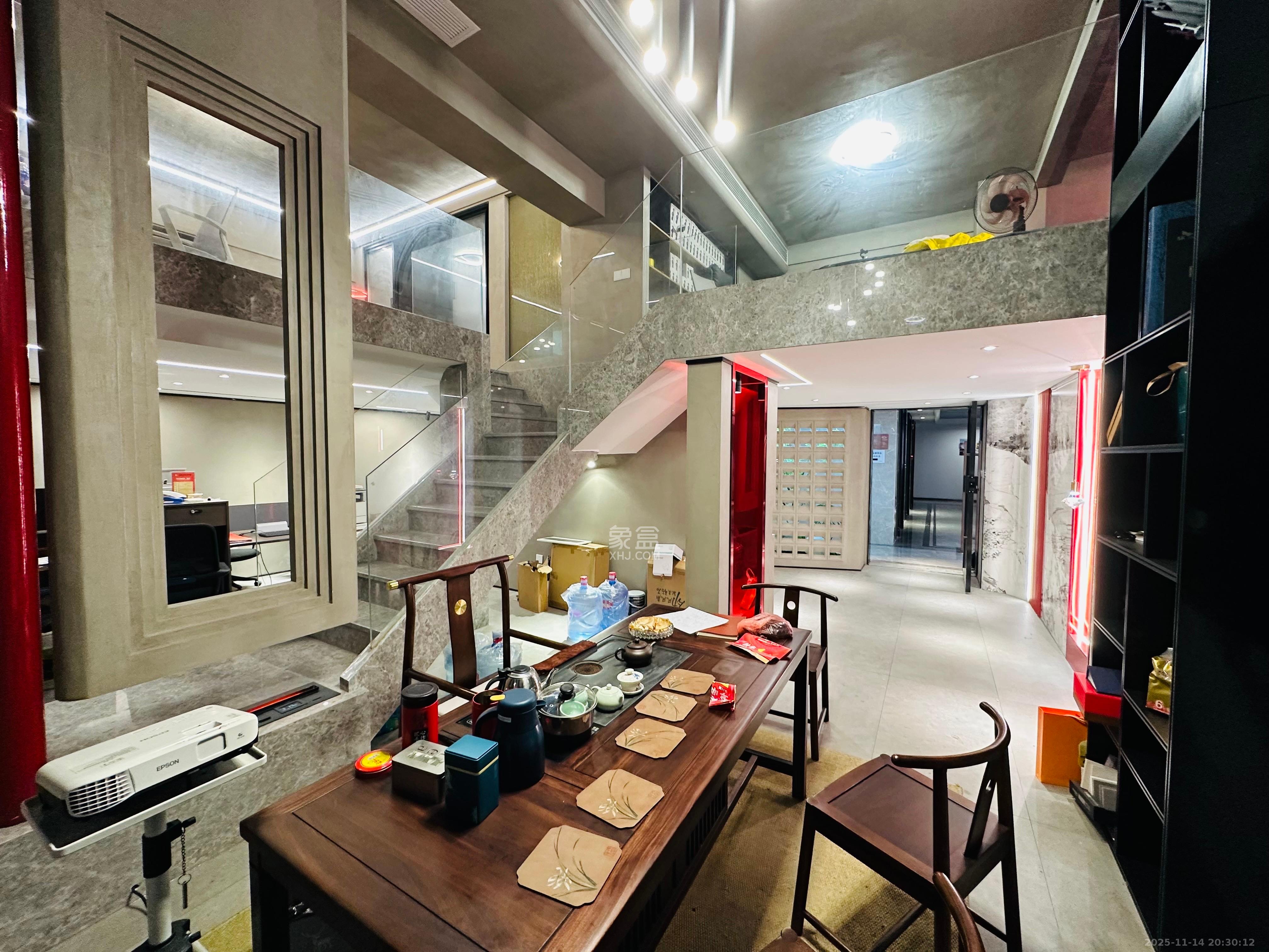 梅溪湖金茂湾  3室2厅1卫    4500.0元/月室内图