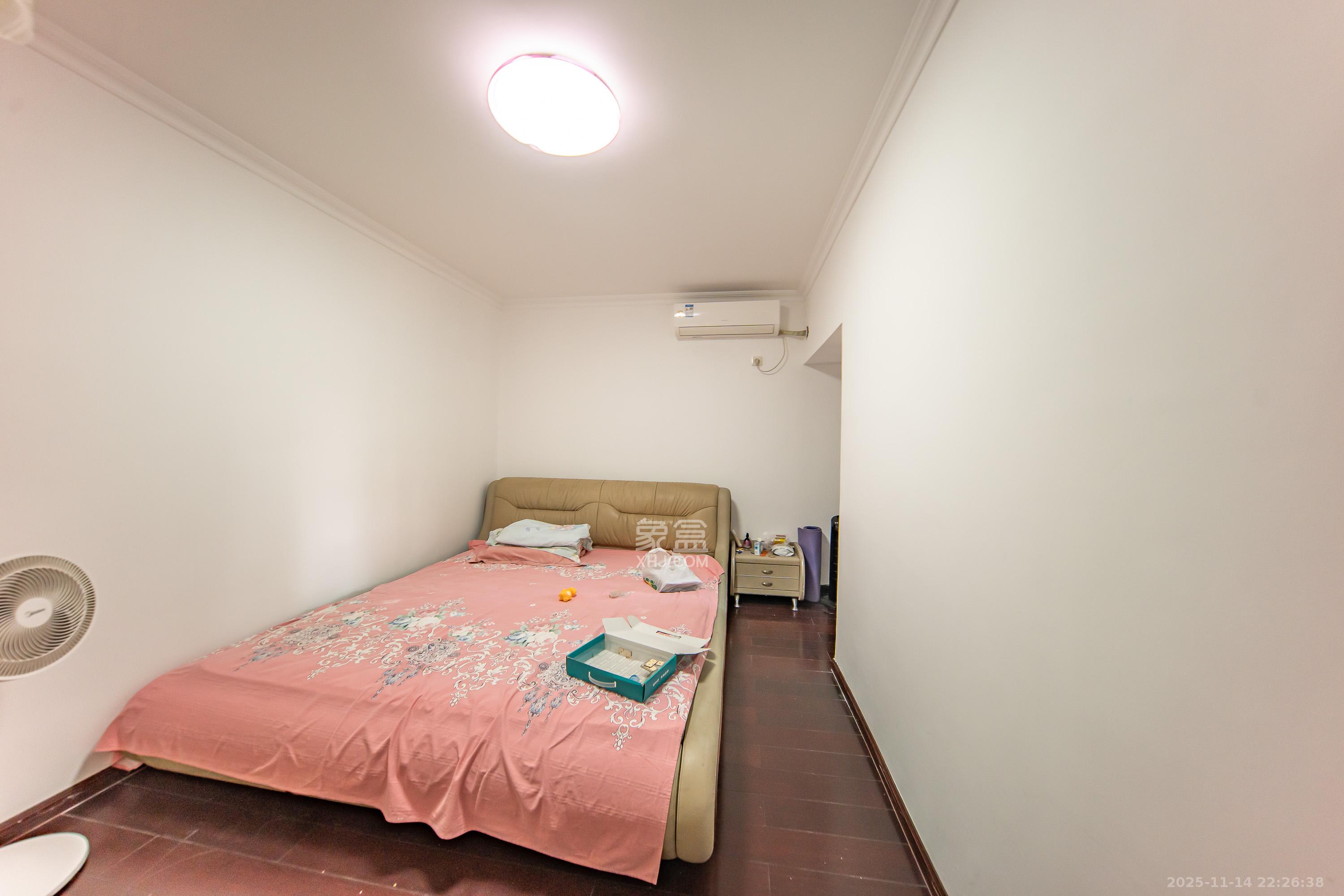 中海国际一期 2室2厅1卫 55.0万 中海国际一期 2室2厅1卫 55.0万卧室