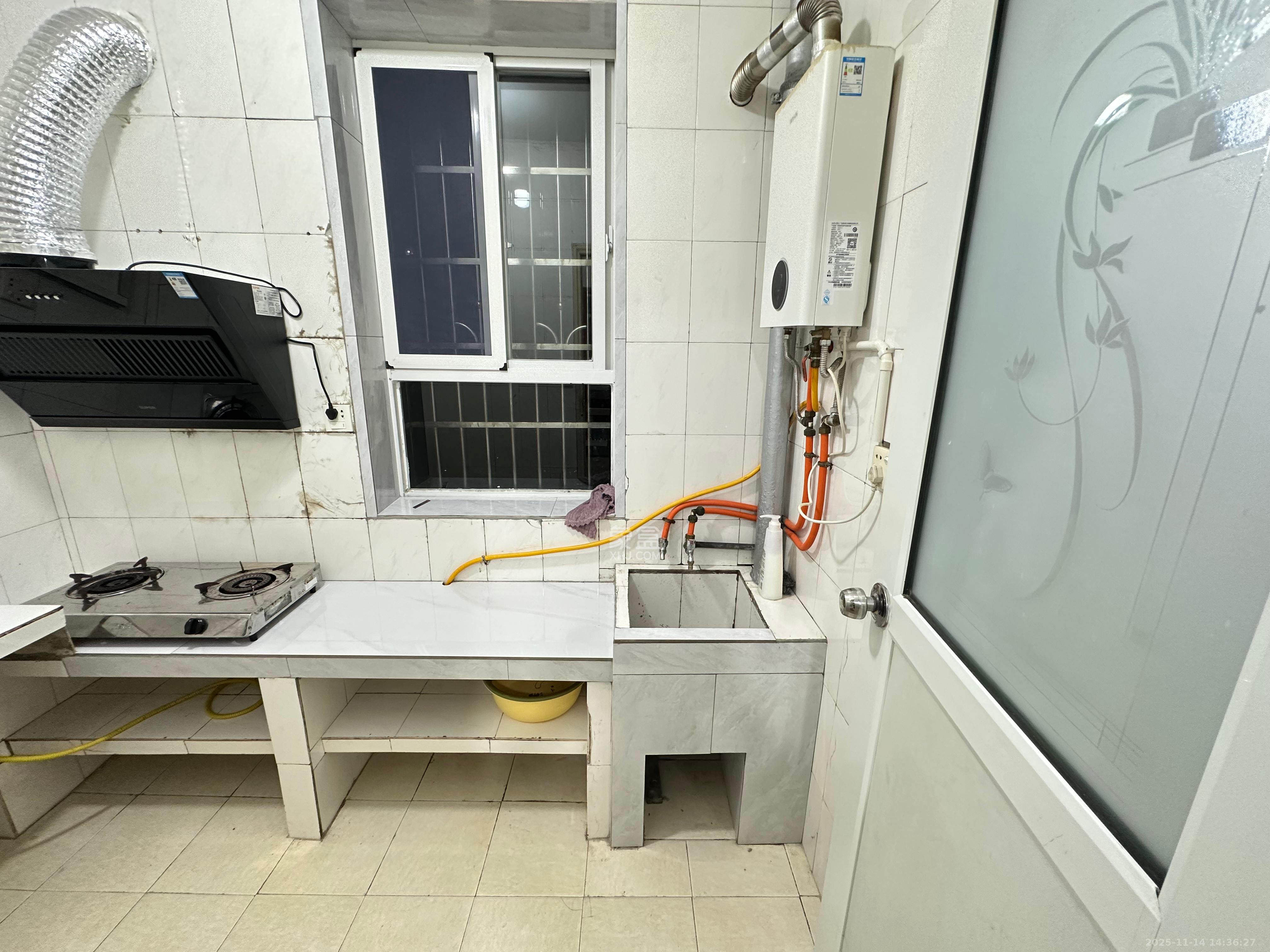 涂家冲社区(涂新小区、农商银行宿舍) 2室1厅1卫 1800.0元/月 涂家冲社区(涂新小区、农商银行宿舍) 2室1厅1卫 1800.0元/月室内图