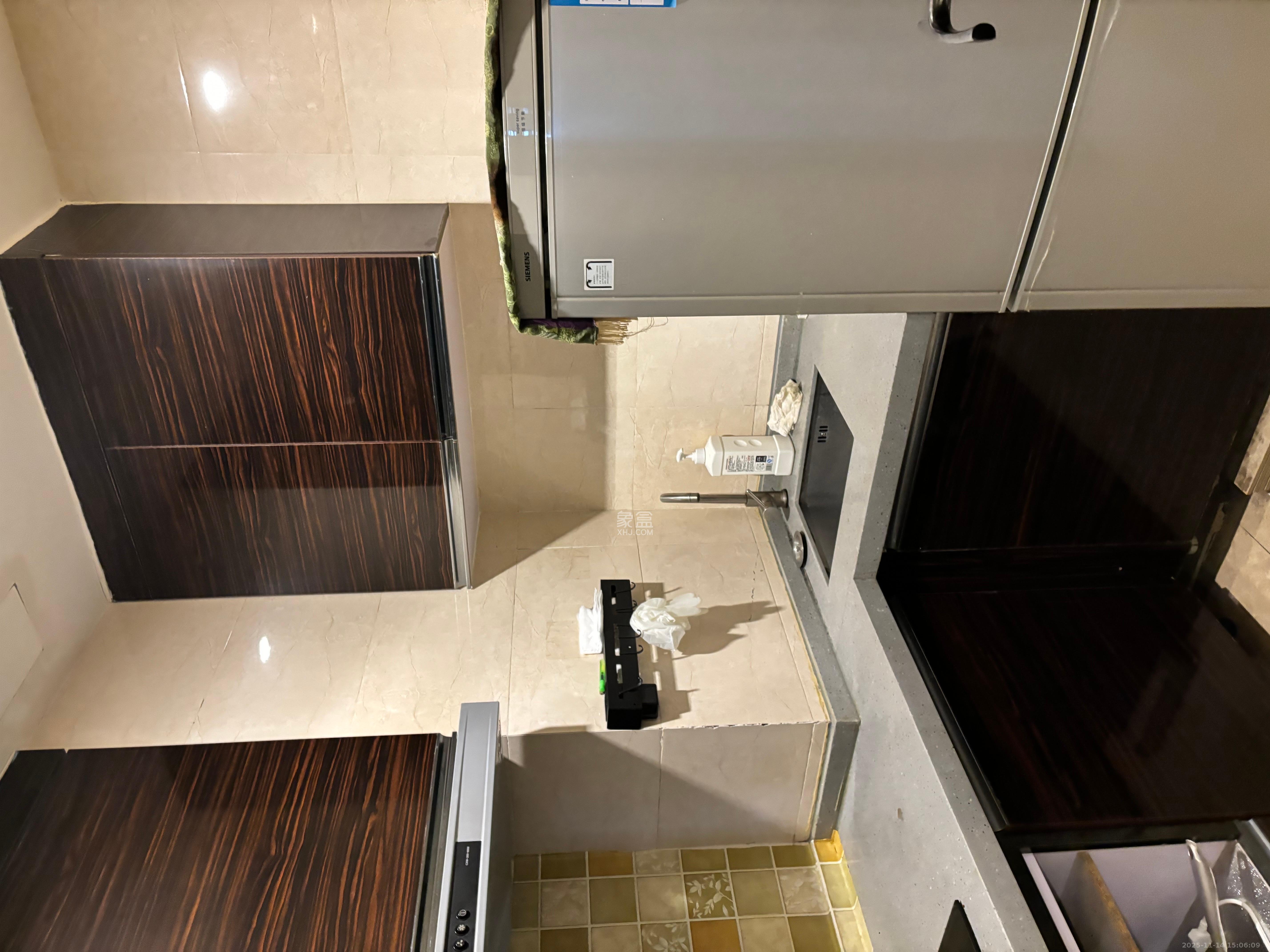 德思勤城市广场(宝格丽公寓) 1室1厅1卫 2000.0元/月 德思勤城市广场(宝格丽公寓) 1室1厅1卫 2000.0元/月室内图