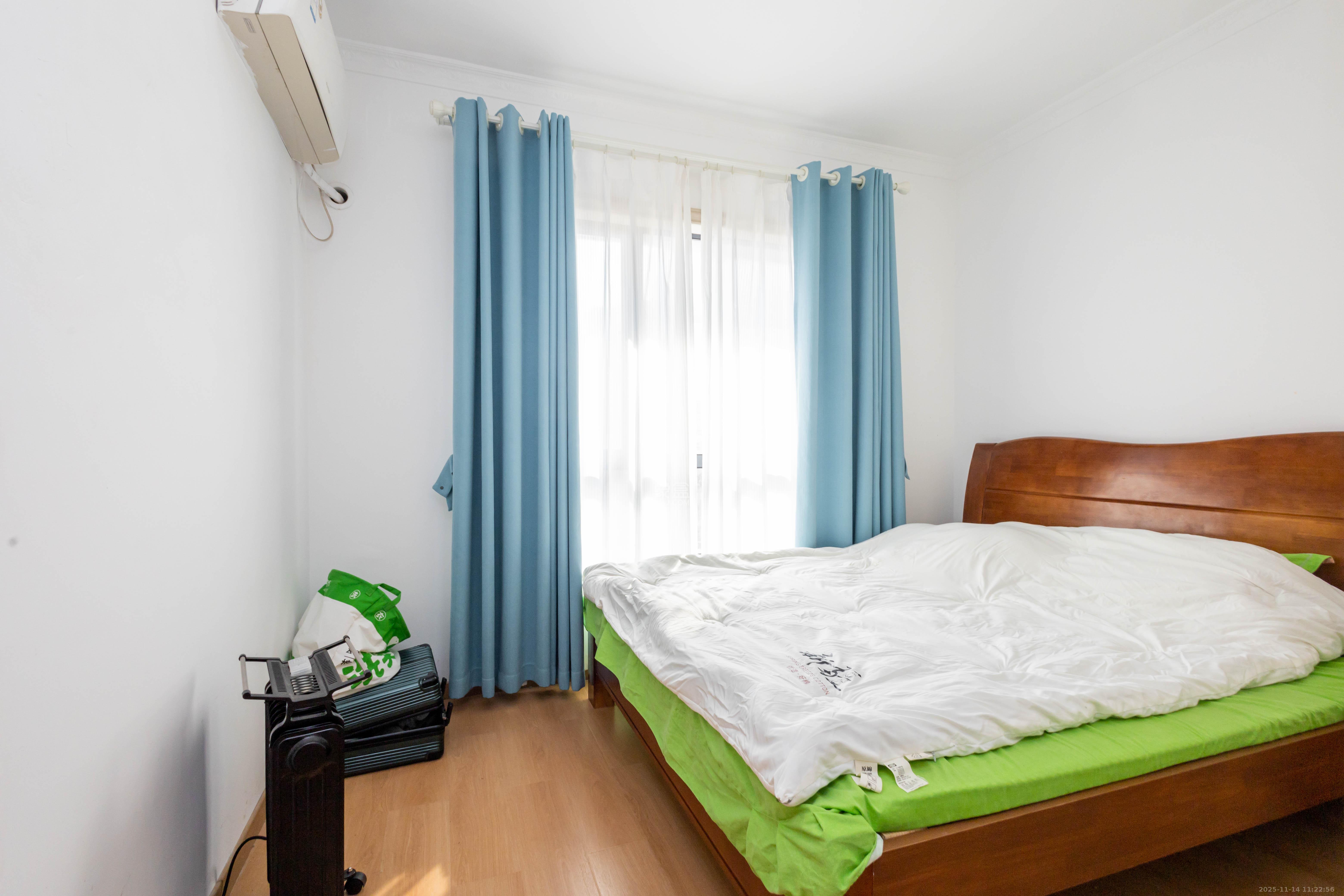 中国铁建国际城二期  3室2厅1卫    43.8万卧室