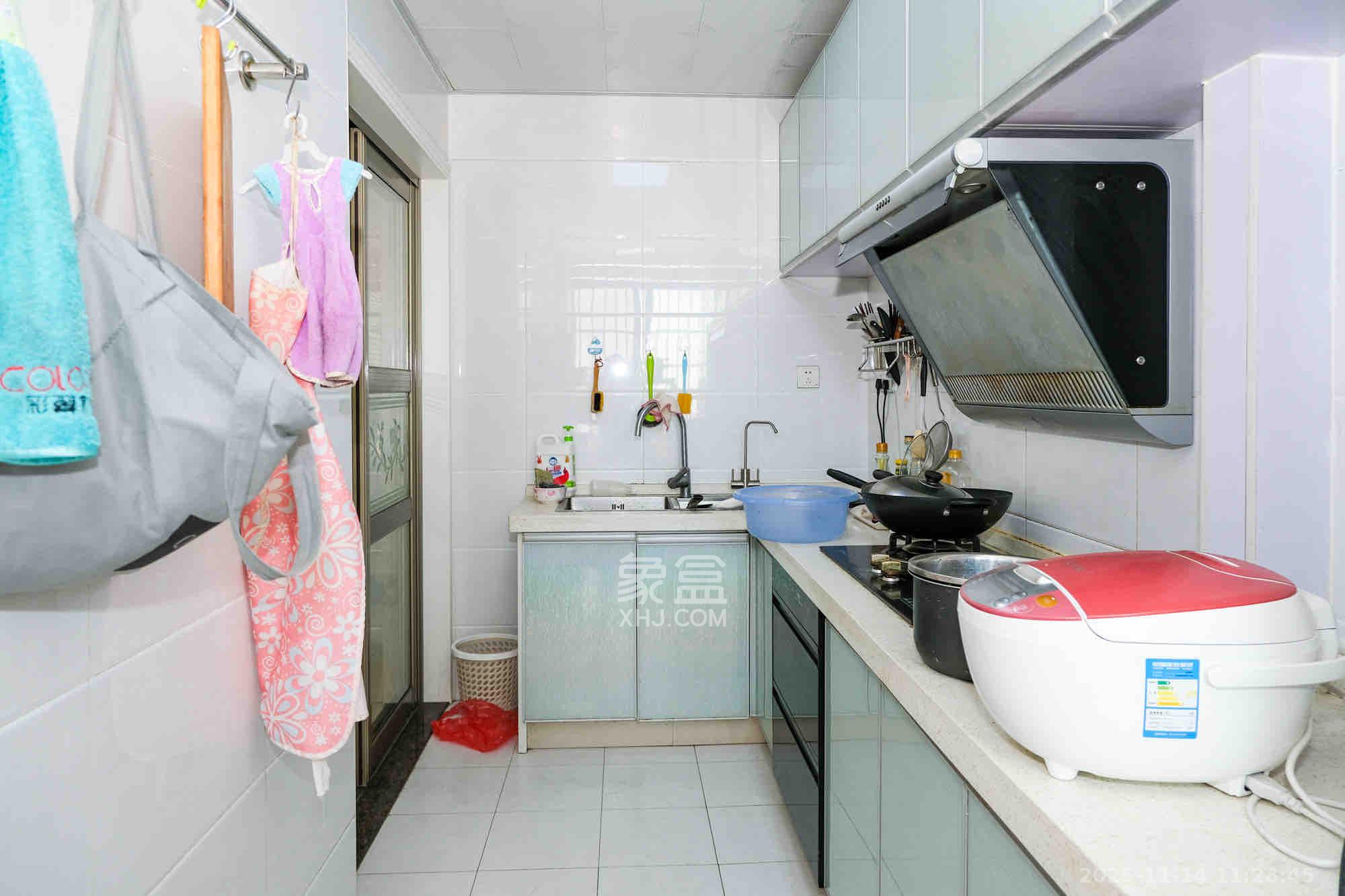 好望谷 3室2厅2卫 2000.0元/月 好望谷 3室2厅2卫 2000.0元/月室内图