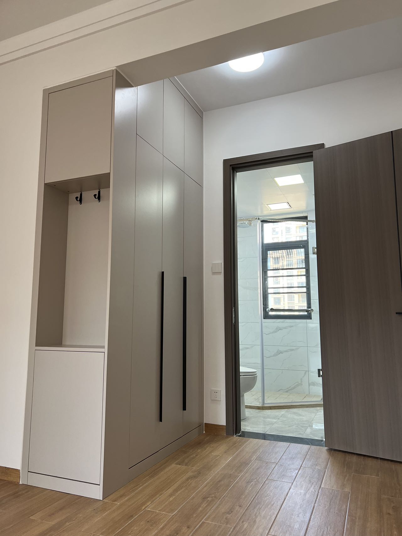 华府蓝湾  4室2厅2卫    3800.0元/月室内图