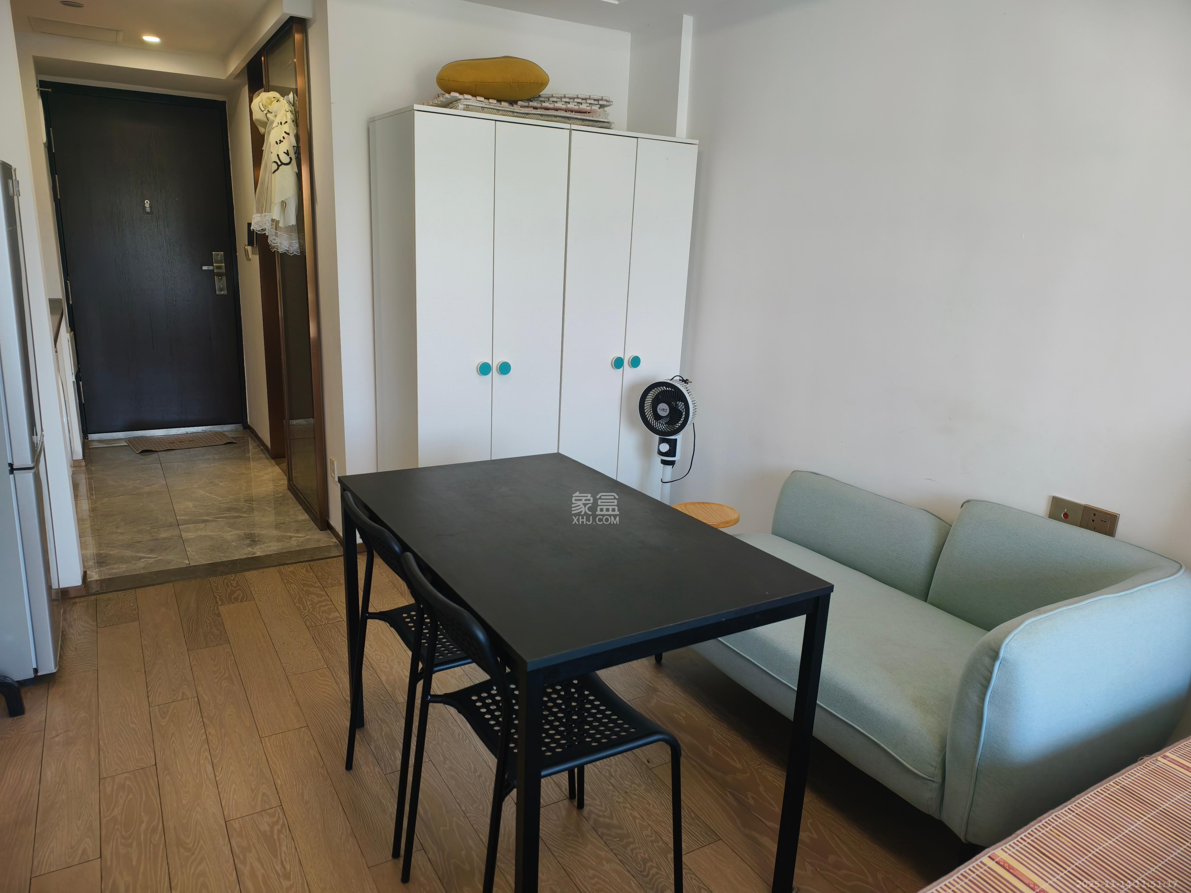 旭辉华宇南宸府  1室0厅0卫    1300.0元/月室内图