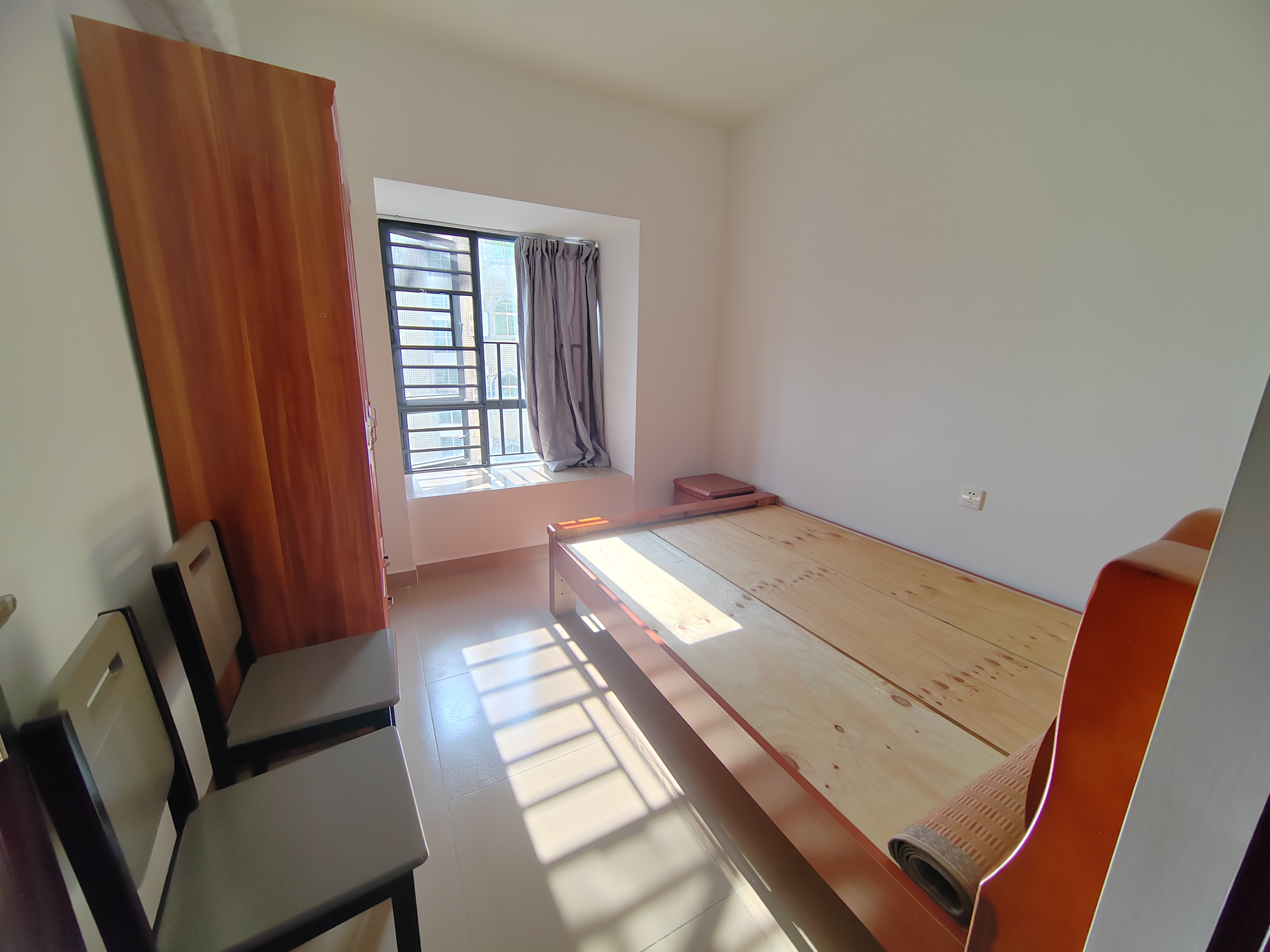 冠盛天耀园 3室2厅1卫 2600.0元/月 冠盛天耀园 3室2厅1卫 2600.0元/月室内图