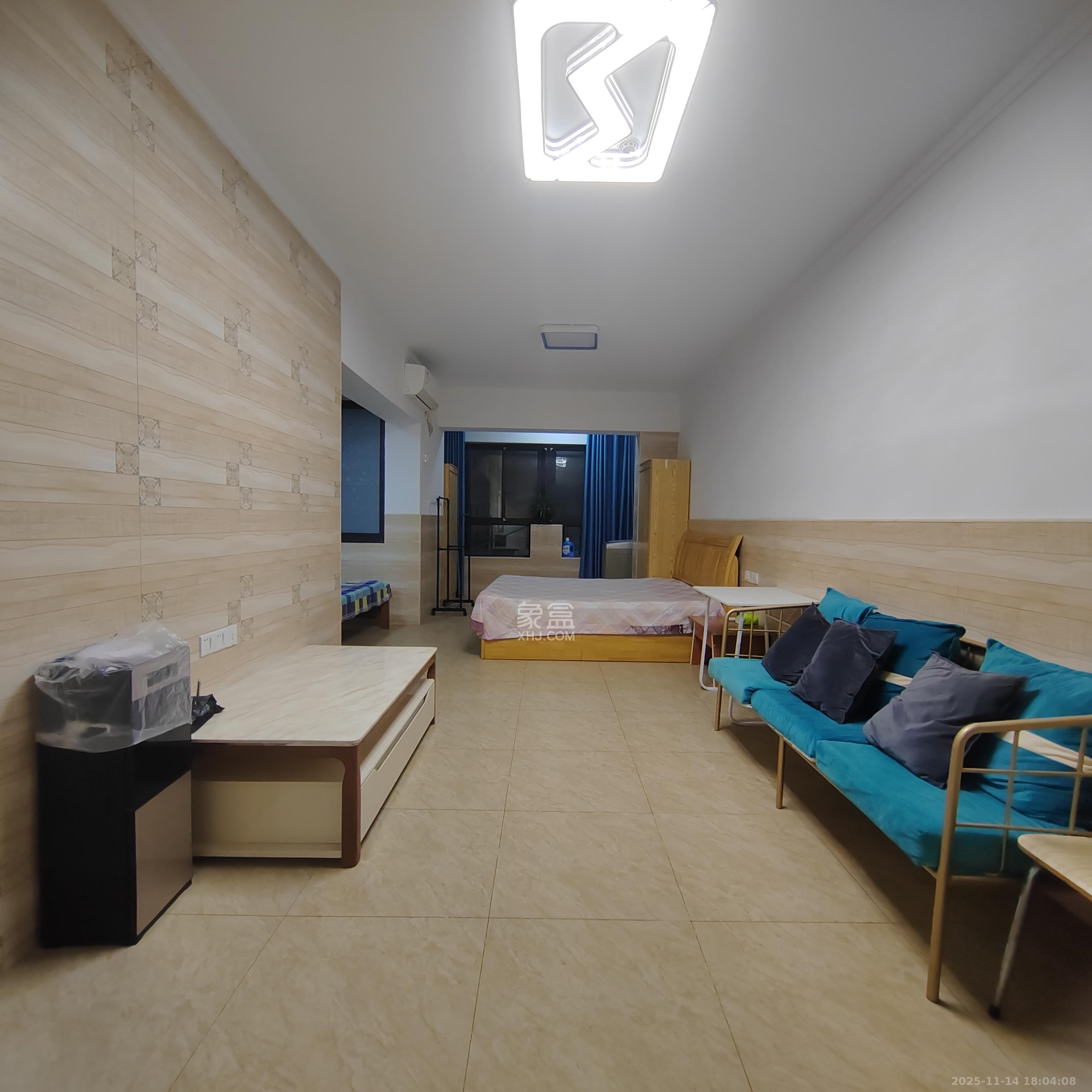 中信凯旋蓝岸（中信新城三期）  1室1厅1卫    1400.0元/月室内图