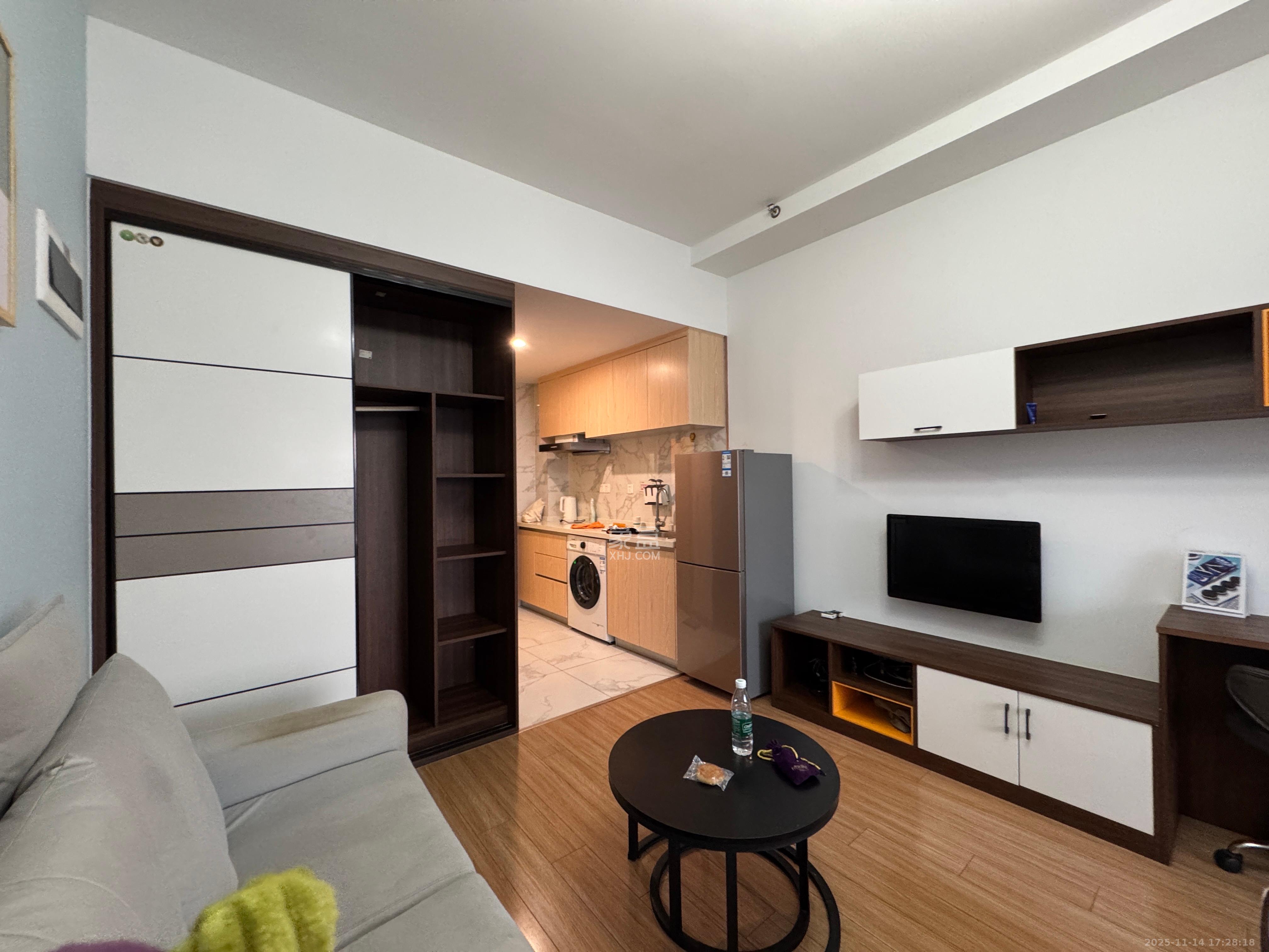 华润翡翠府 1室1厅1卫 1500.0元/月 华润翡翠府 1室1厅1卫 1500.0元/月室内图