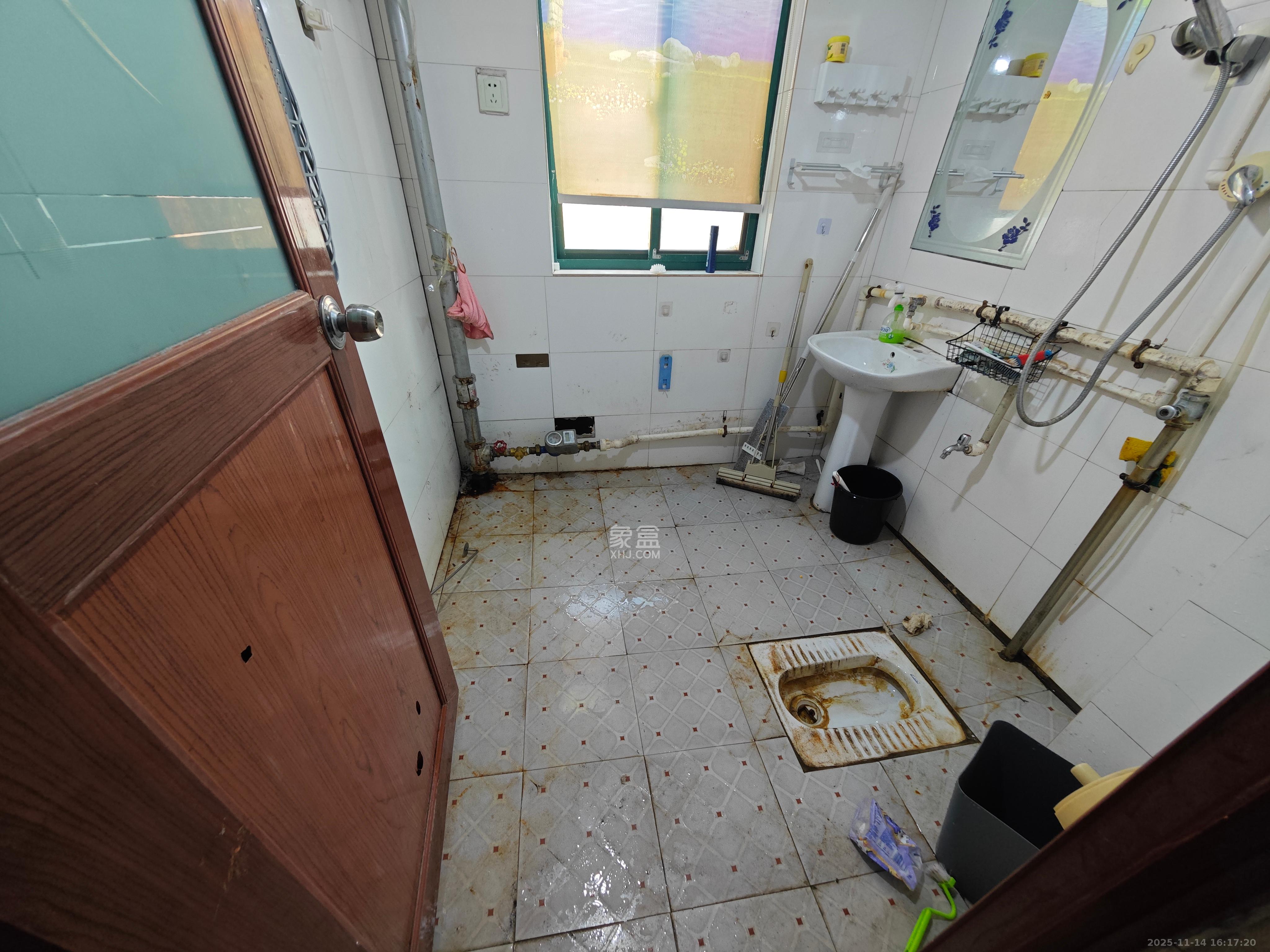 华盛世纪新城  2室2厅1卫    1700.0元/月室内图