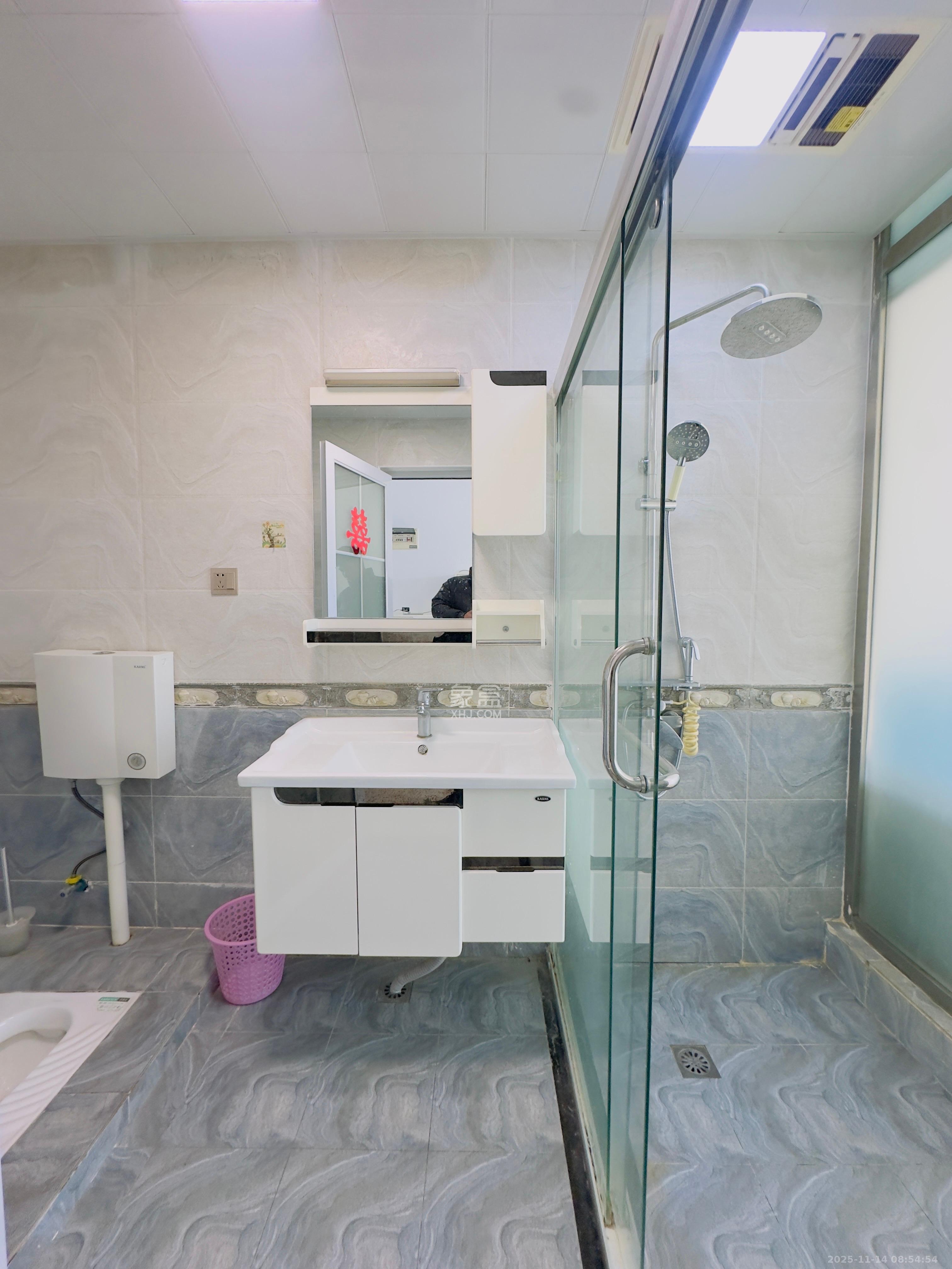 恒泰广场  1室1厅1卫    1500.0元/月室内图