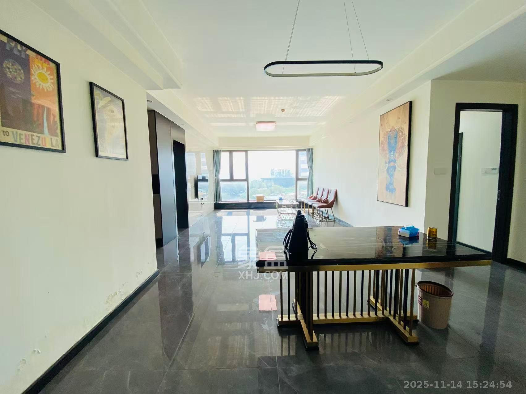 远洋外滩壹号  4室2厅2卫    7500.0元/月室内图