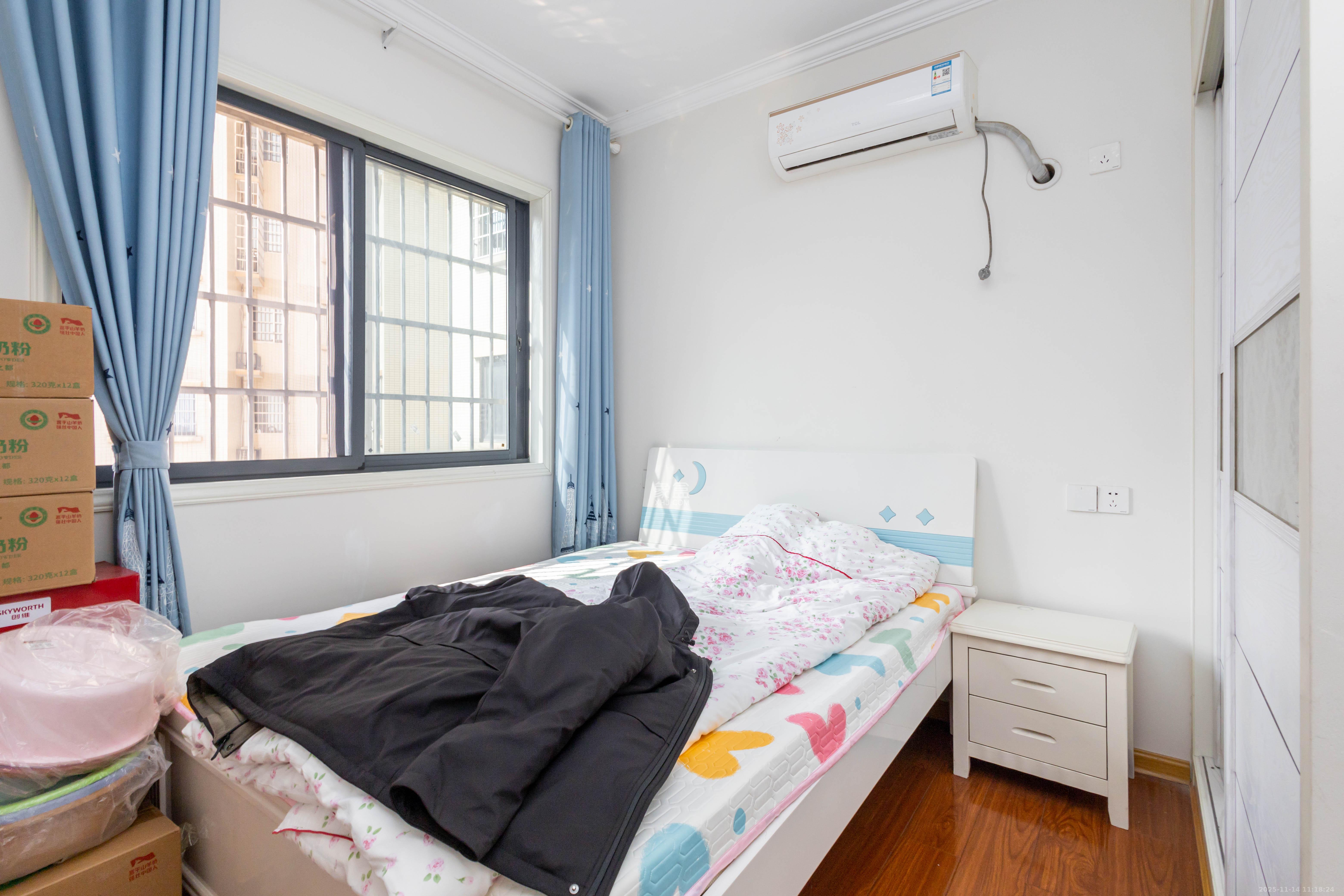 佳美紫郡  2室2厅1卫    49.8万卧室