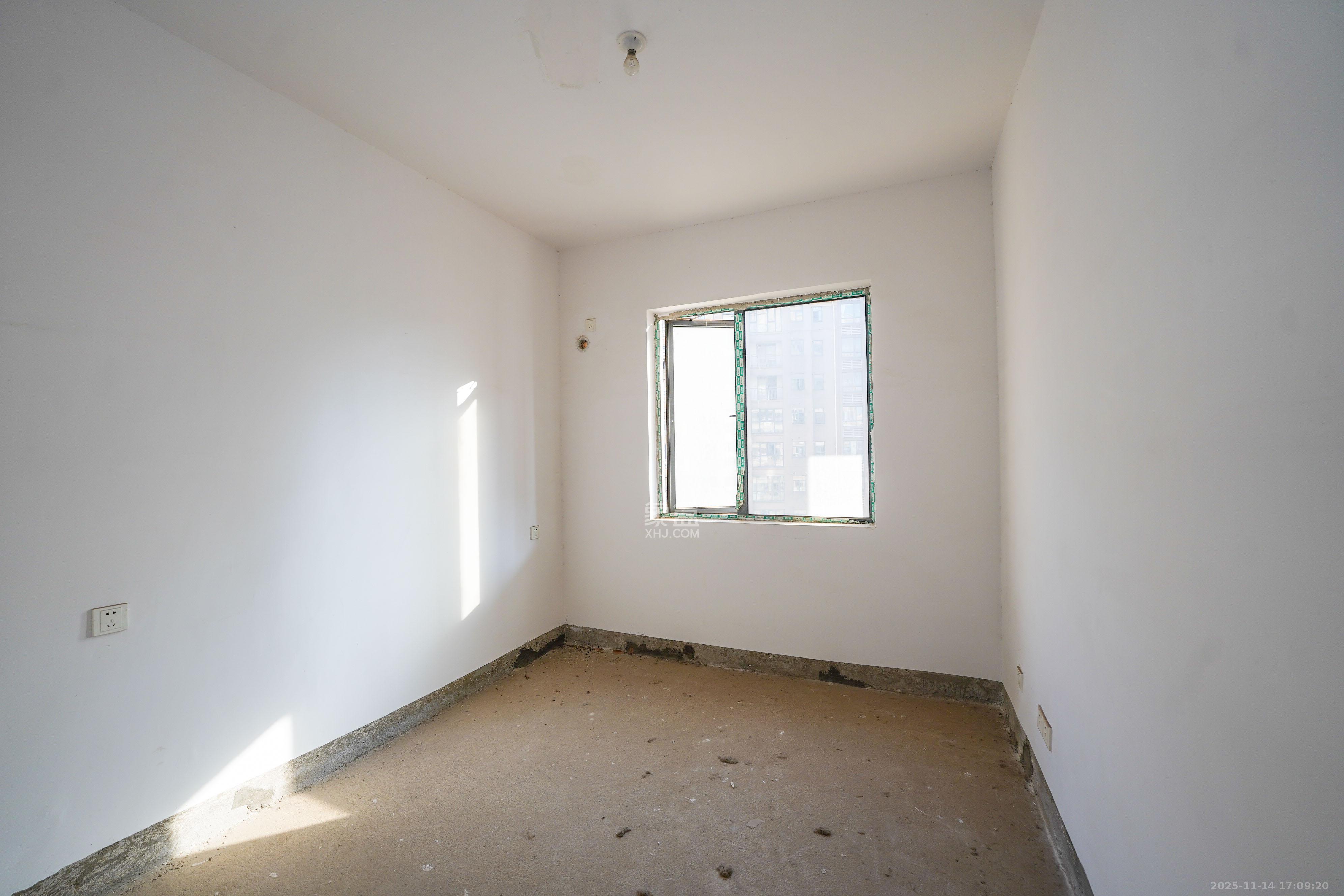 和美星城 4室2厅2卫 105.0万 和美星城 4室2厅2卫 105.0万卧室