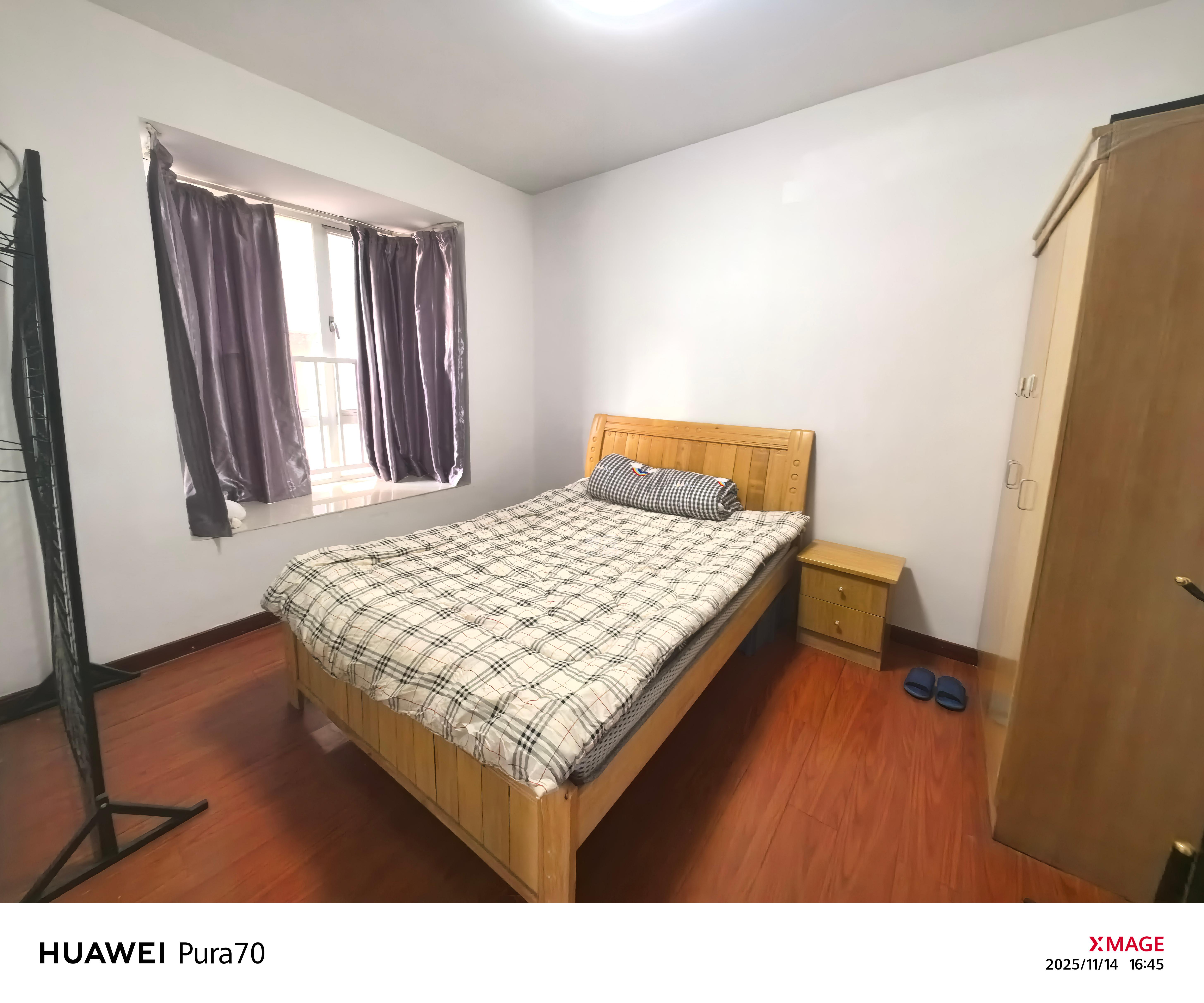 恒广国际景园一二区  1室2厅1卫    1900.0元/月室内图