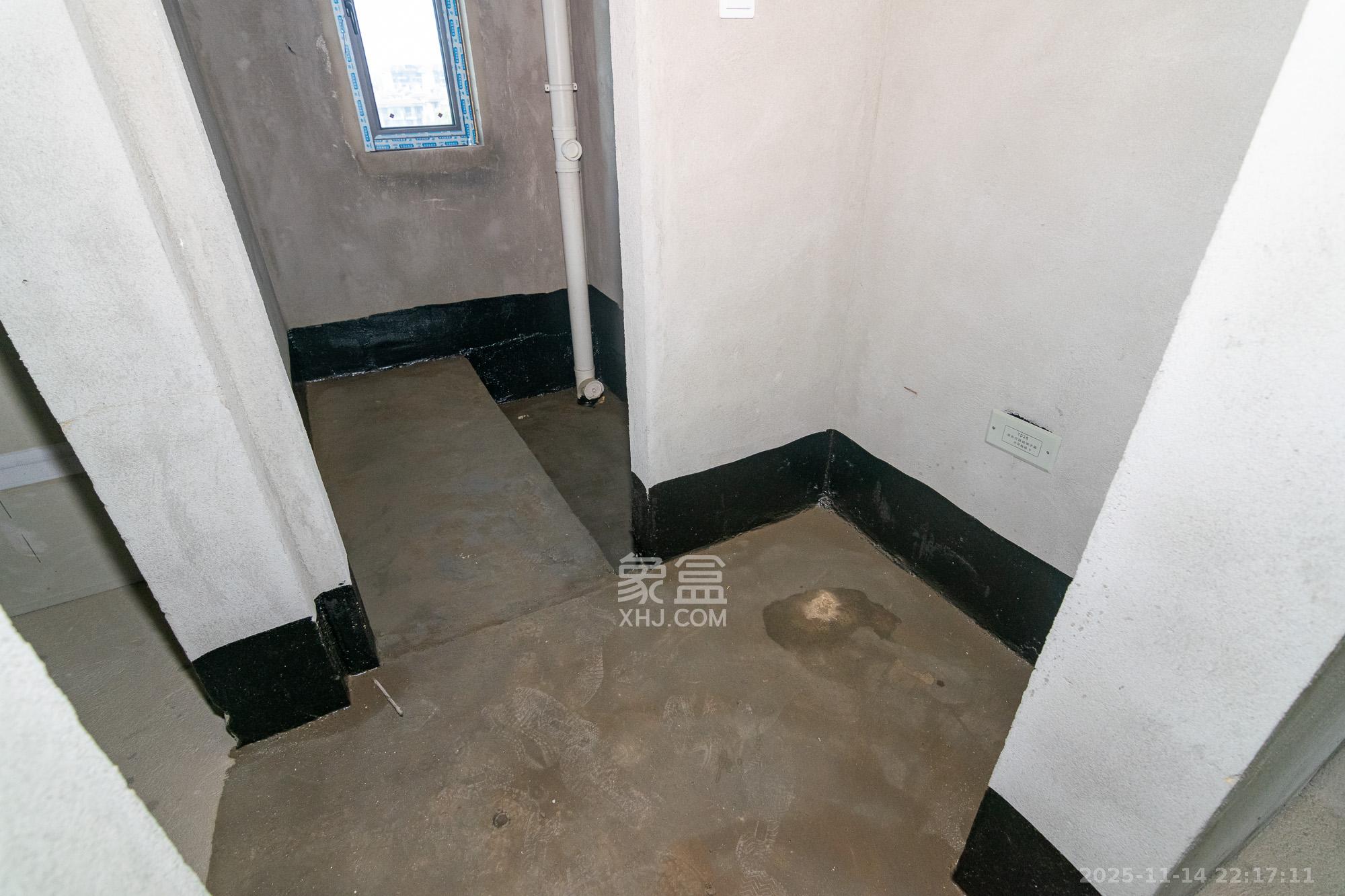 澳海云湘赋 3室2厅2卫 68.8万 澳海云湘赋 3室2厅2卫 68.8万卫生间