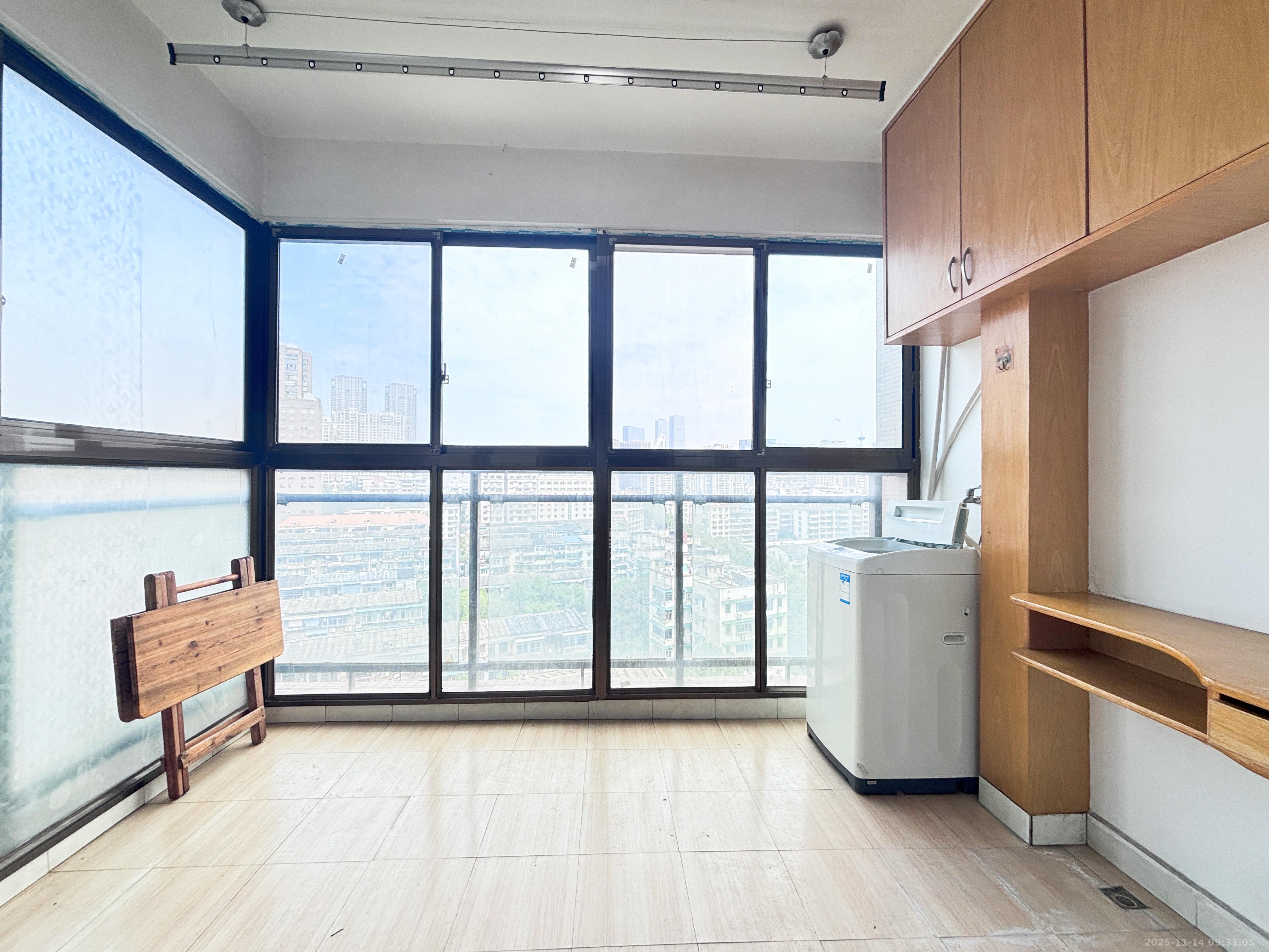 君悦紫园  1室0厅1卫    2200.0元/月室内图