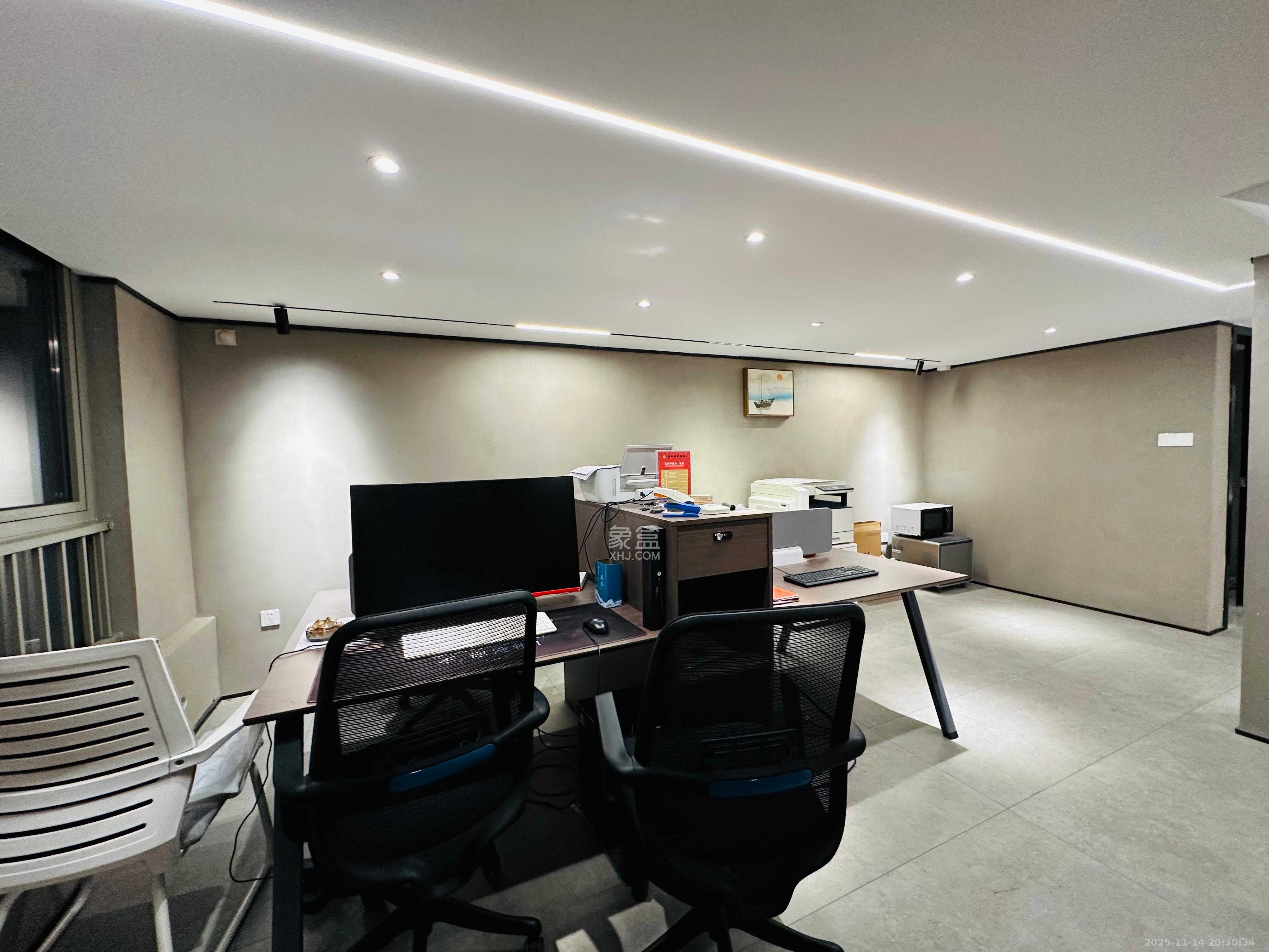 梅溪湖金茂湾  3室2厅1卫    4500.0元/月室内图