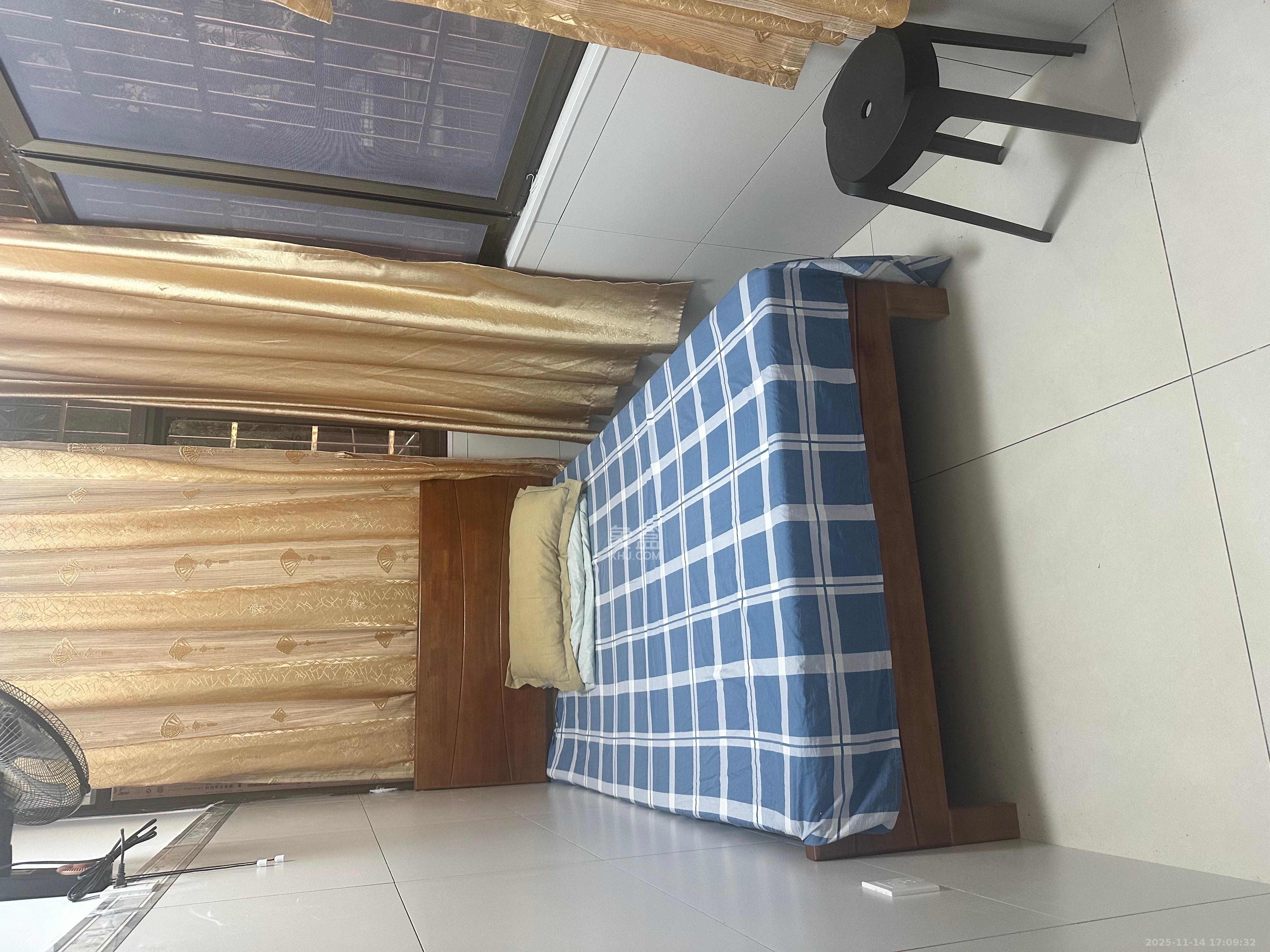 湘雅医院职工宿舍南院 4室1厅1卫 3500.0元/月 湘雅医院职工宿舍南院 4室1厅1卫 3500.0元/月室内图