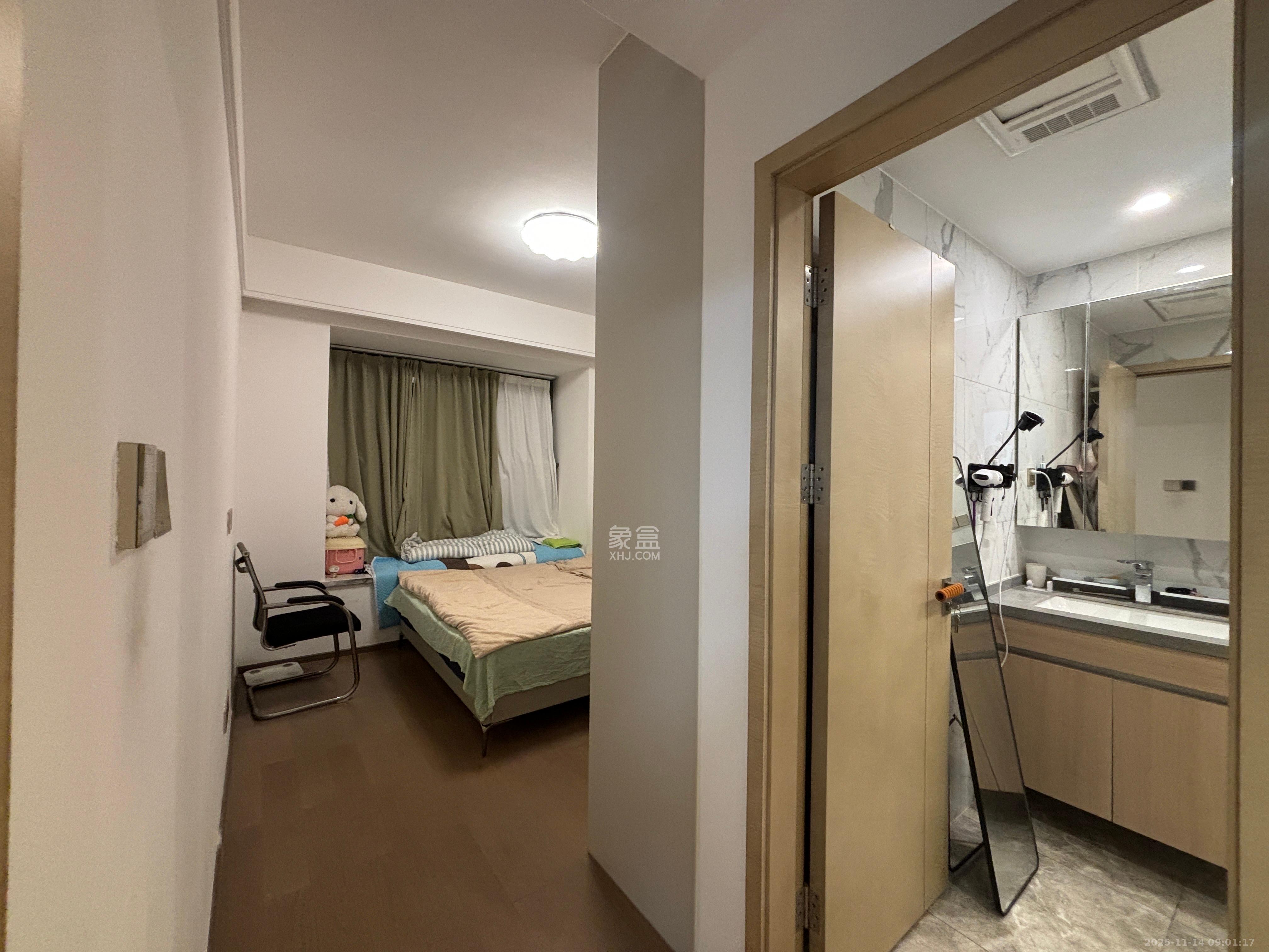 复地滨江金融中心  3室1厅1卫    4800.0元/月室内图