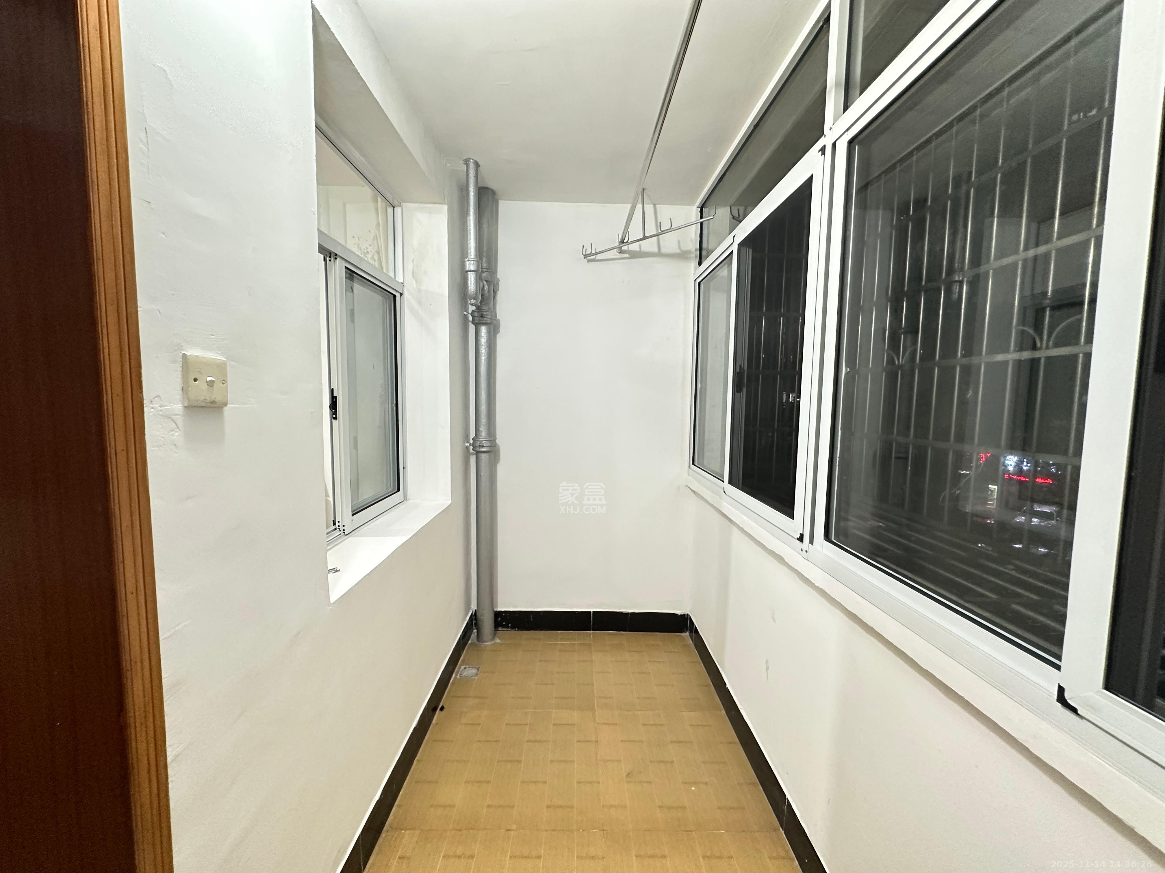 涂家冲社区(涂新小区、农商银行宿舍) 2室1厅1卫 1800.0元/月 涂家冲社区(涂新小区、农商银行宿舍) 2室1厅1卫 1800.0元/月室内图