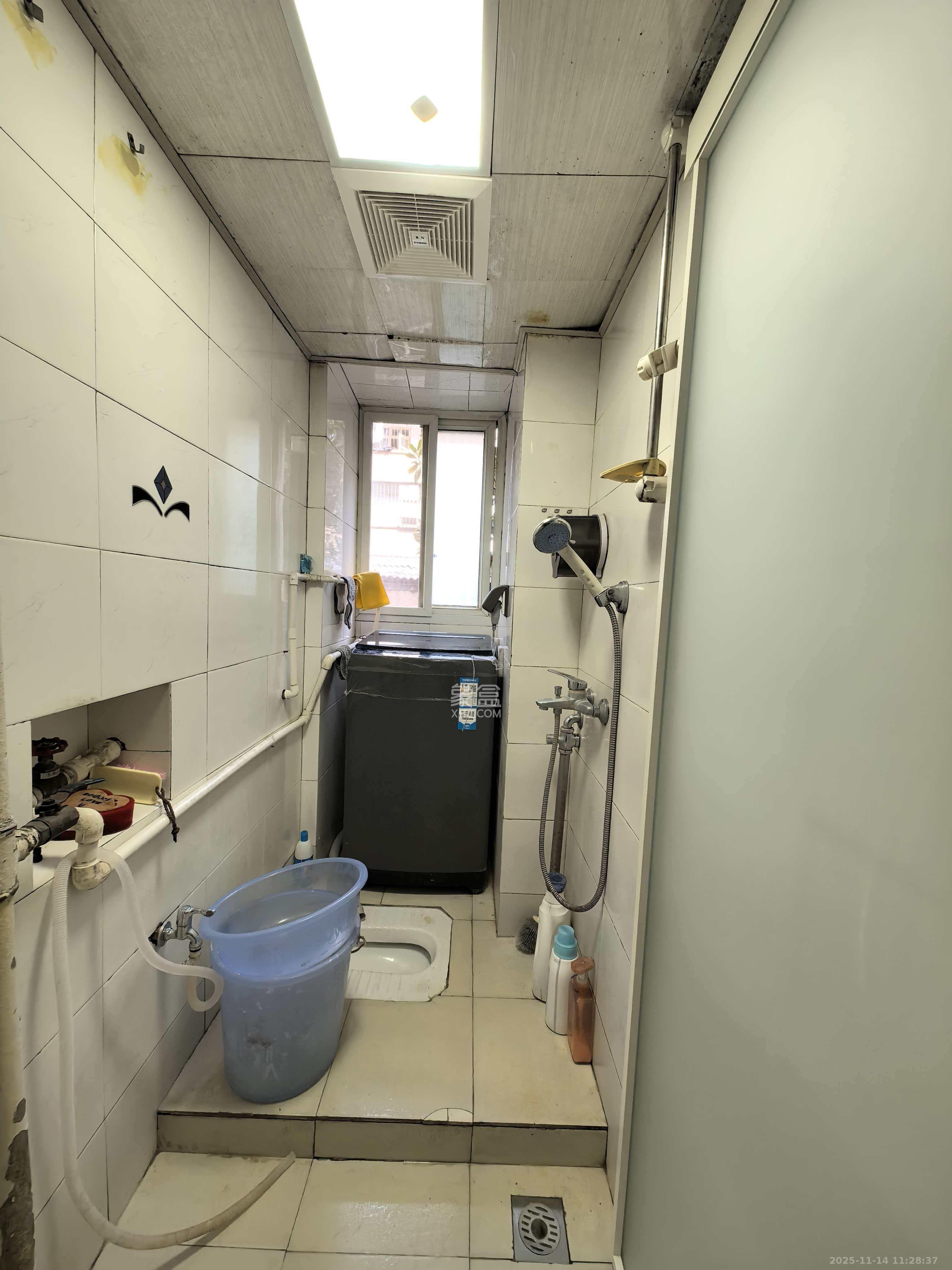 东风二村社区房  2室1厅1卫    2000.0元/月室内图