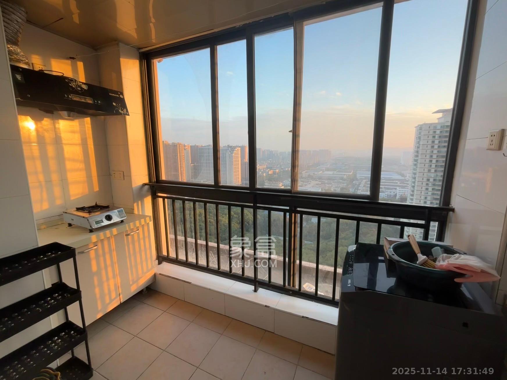 尚都花园城  1室1厅1卫    1100.0元/月室内图