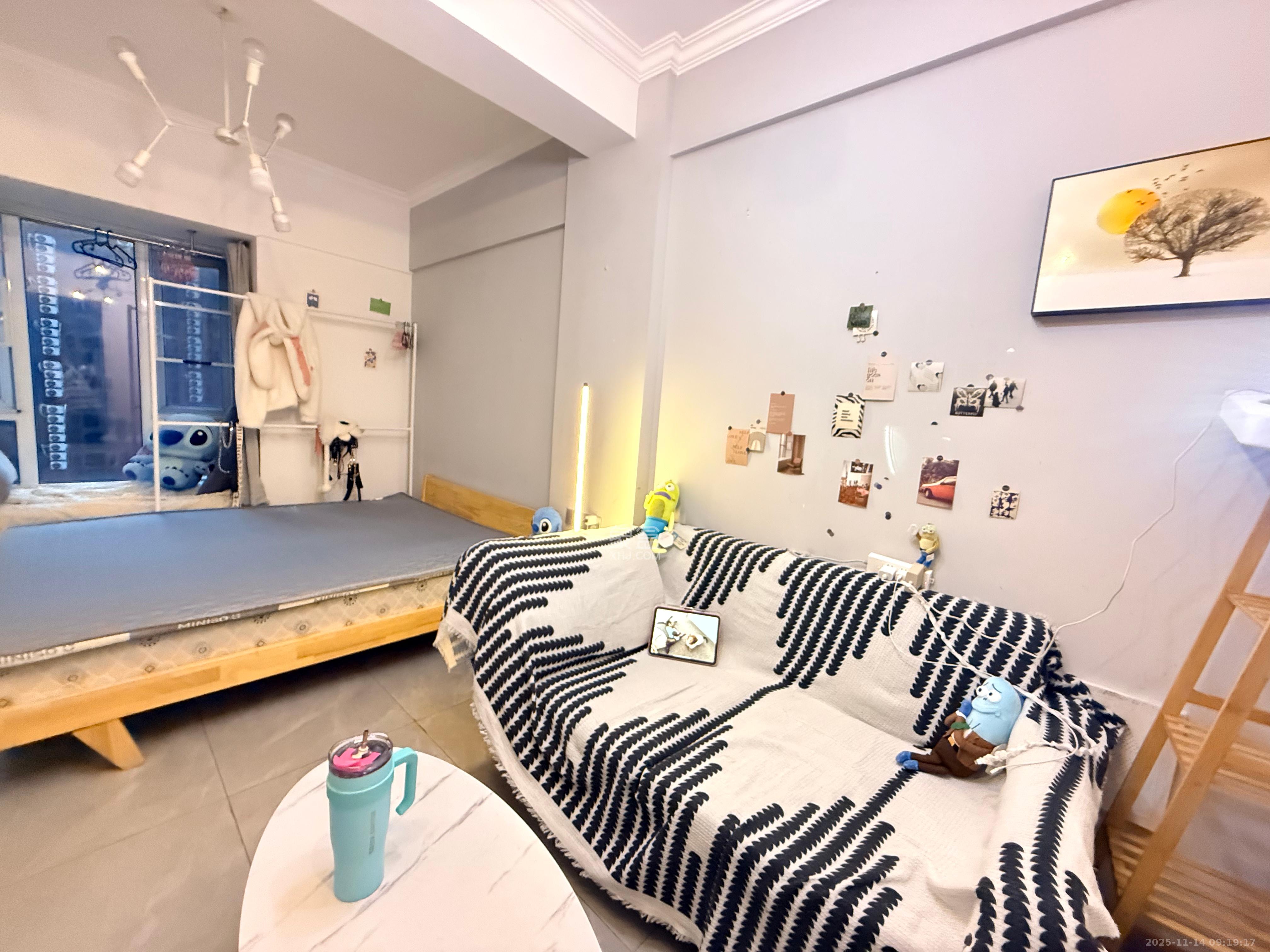 芙蓉万国城MOMA（卓越汇富苑）  1室1厅1卫    1300.0元/月