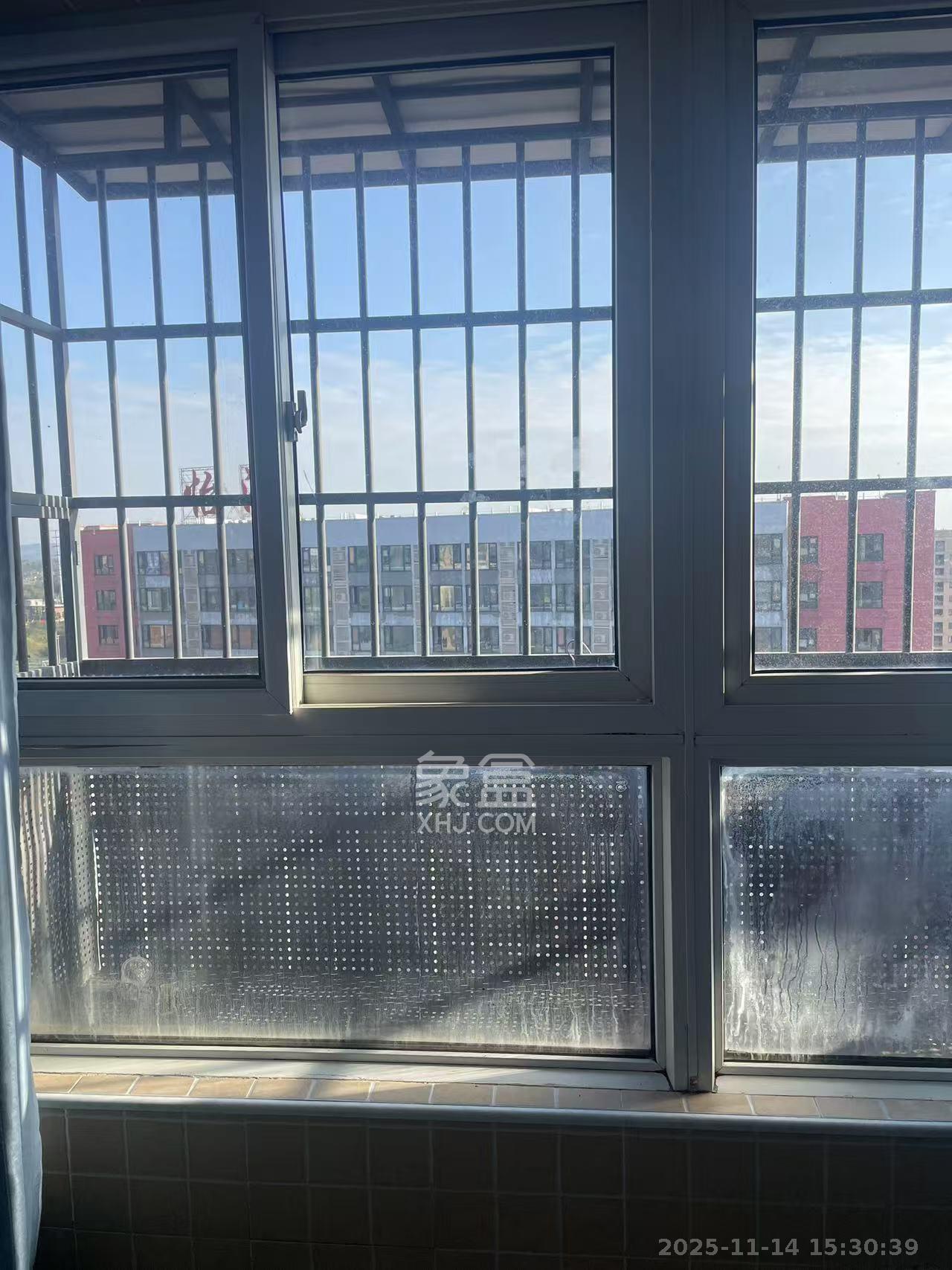 五矿紫湖香醍 1室1厅1卫 1000.0元/月 五矿紫湖香醍 1室1厅1卫 1000.0元/月室内图