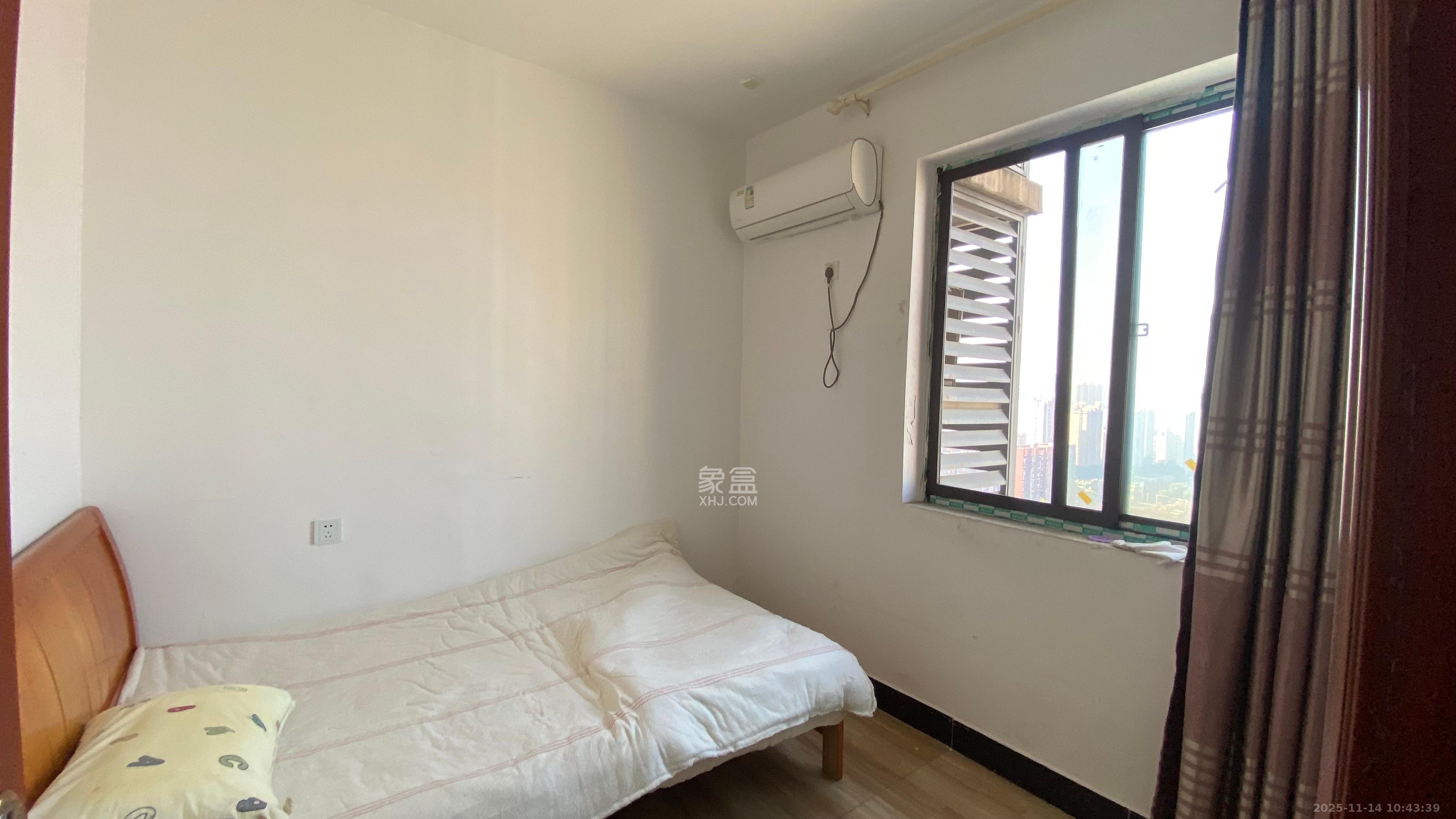 雨花公馆(紫苔名苑) 3室2厅2卫 2500.0元/月 雨花公馆(紫苔名苑) 3室2厅2卫 2500.0元/月室内图